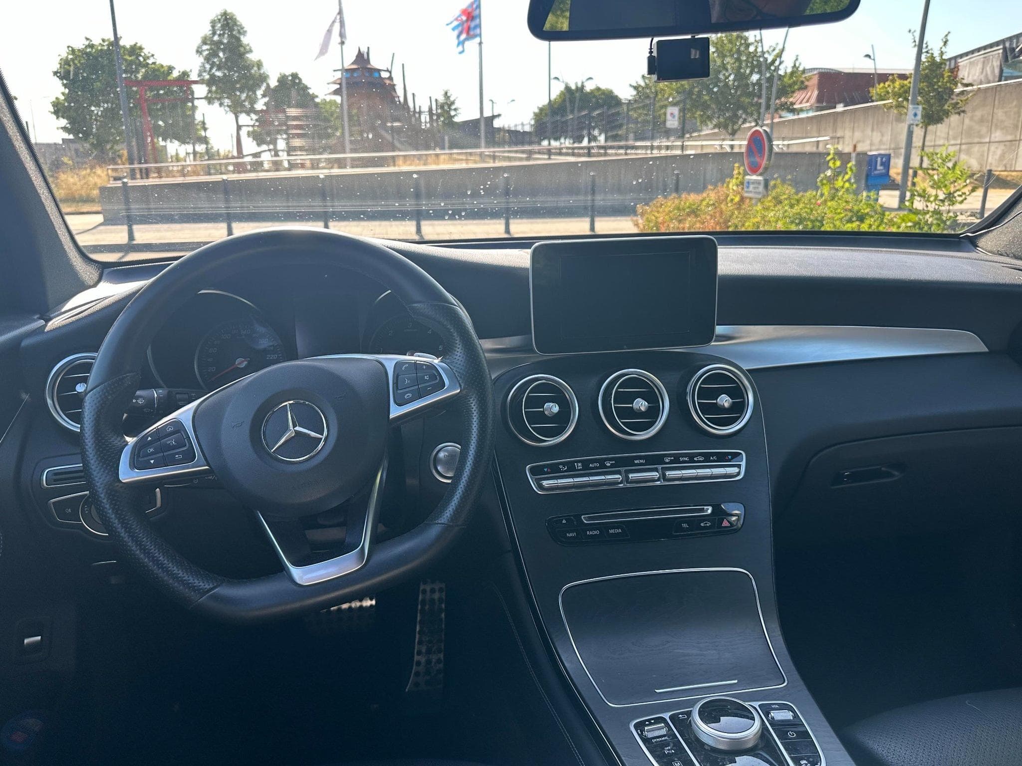 Mercedes GLC 250 Mercedes-Benz GLC 250d 4MATIC AMG Line (2018) - Foto 2