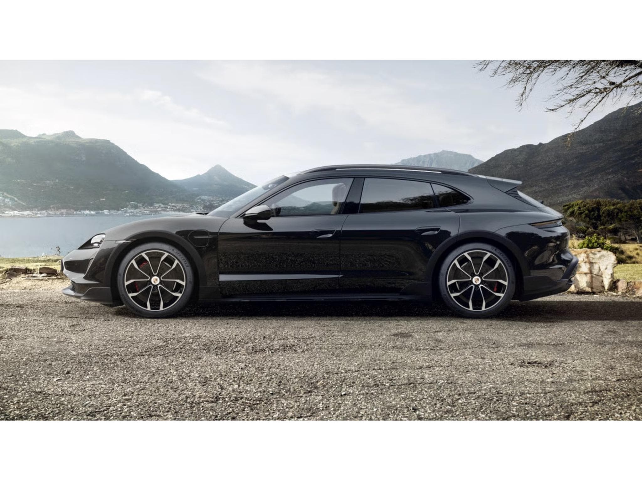 Porsche Taycan 4S Cross Turismo (2021) - Photo 2