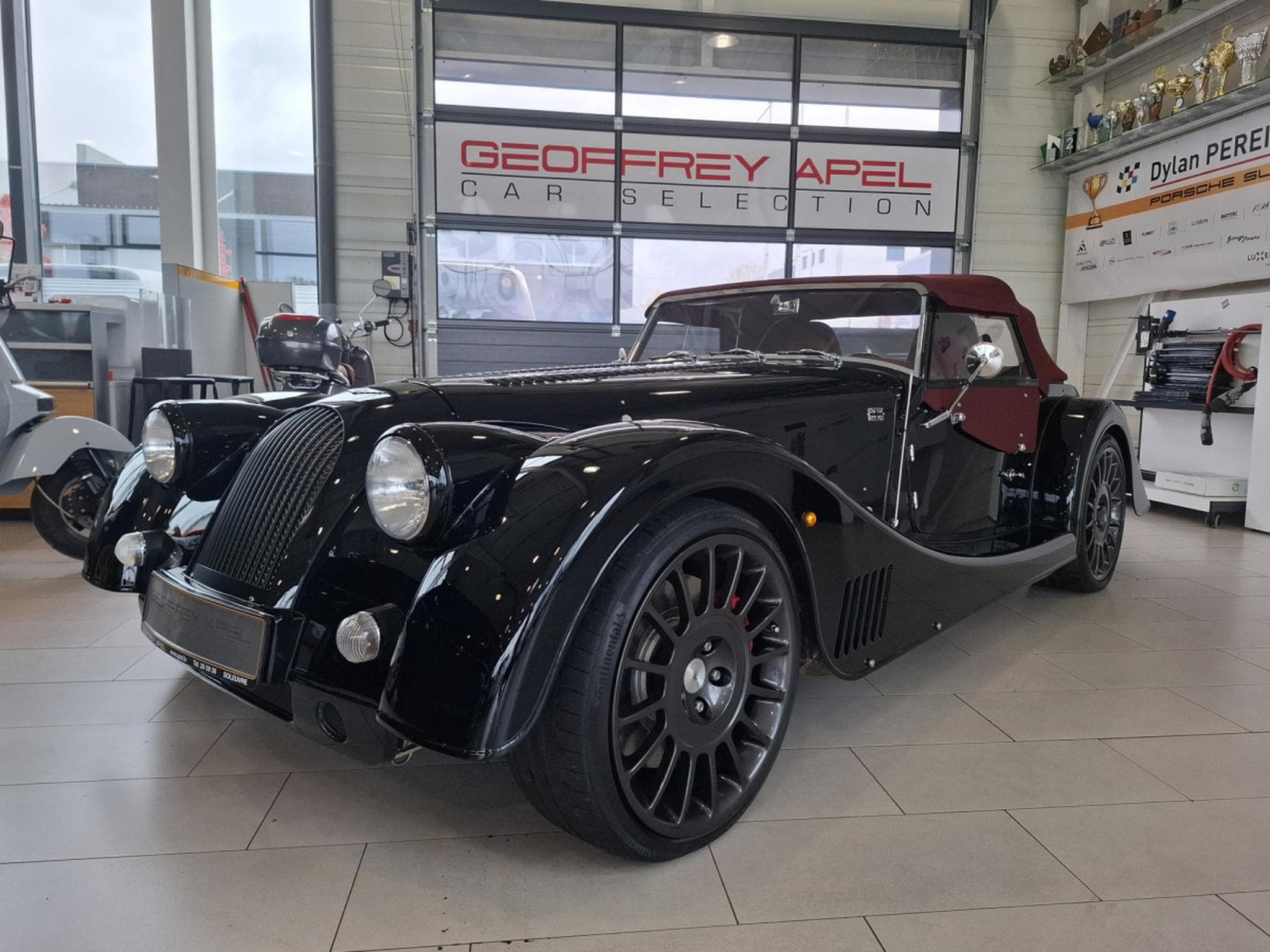 Morgan Plus 8 SPORT BLACK 4.8 V8 BMW 367HP, 1 HAND (2017) - Foto 1