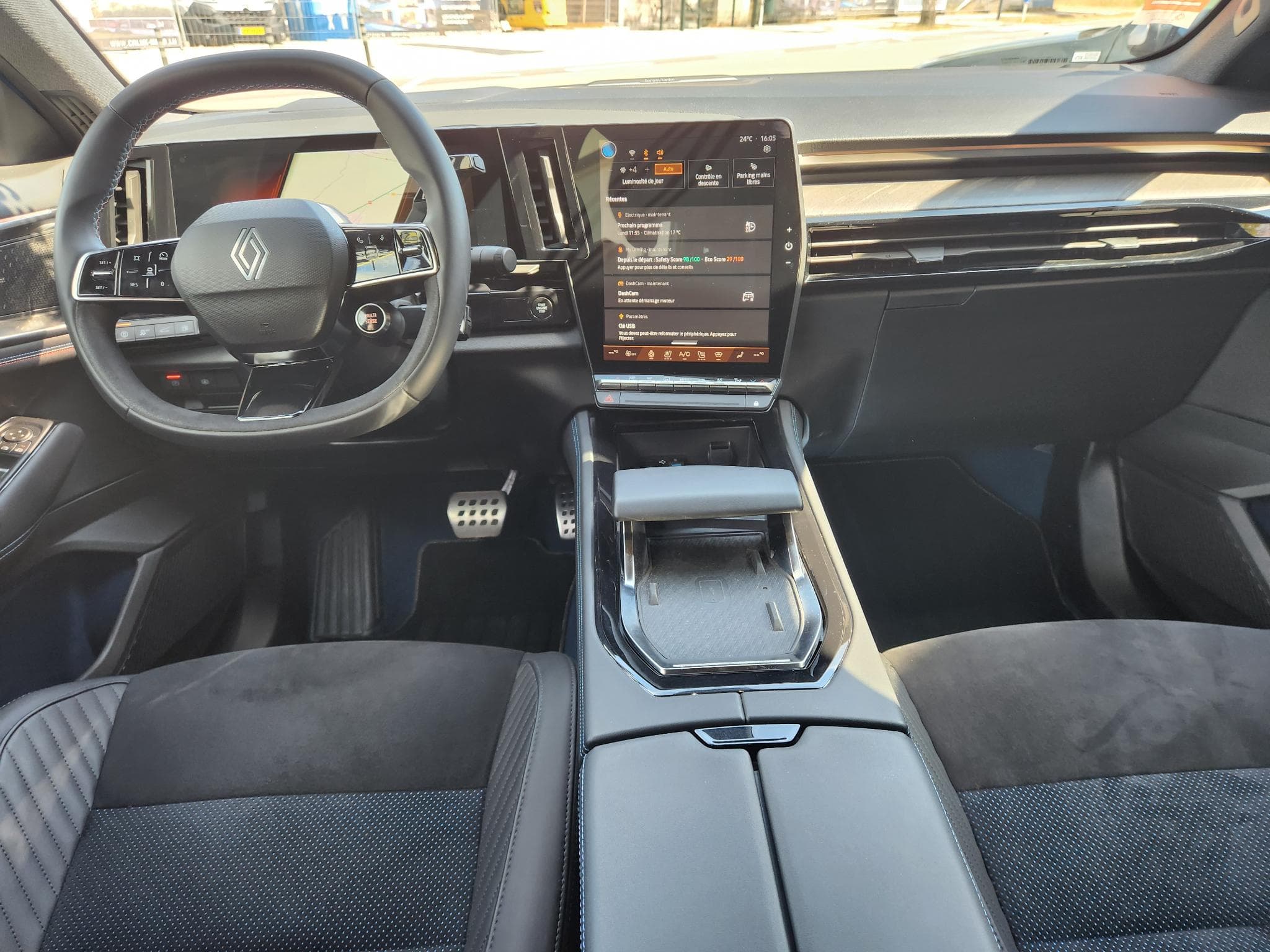 Renault Rafale E-Tech Hyper Hybrid 4X4 300 Atelier Alpine (2025) - Foto 2
