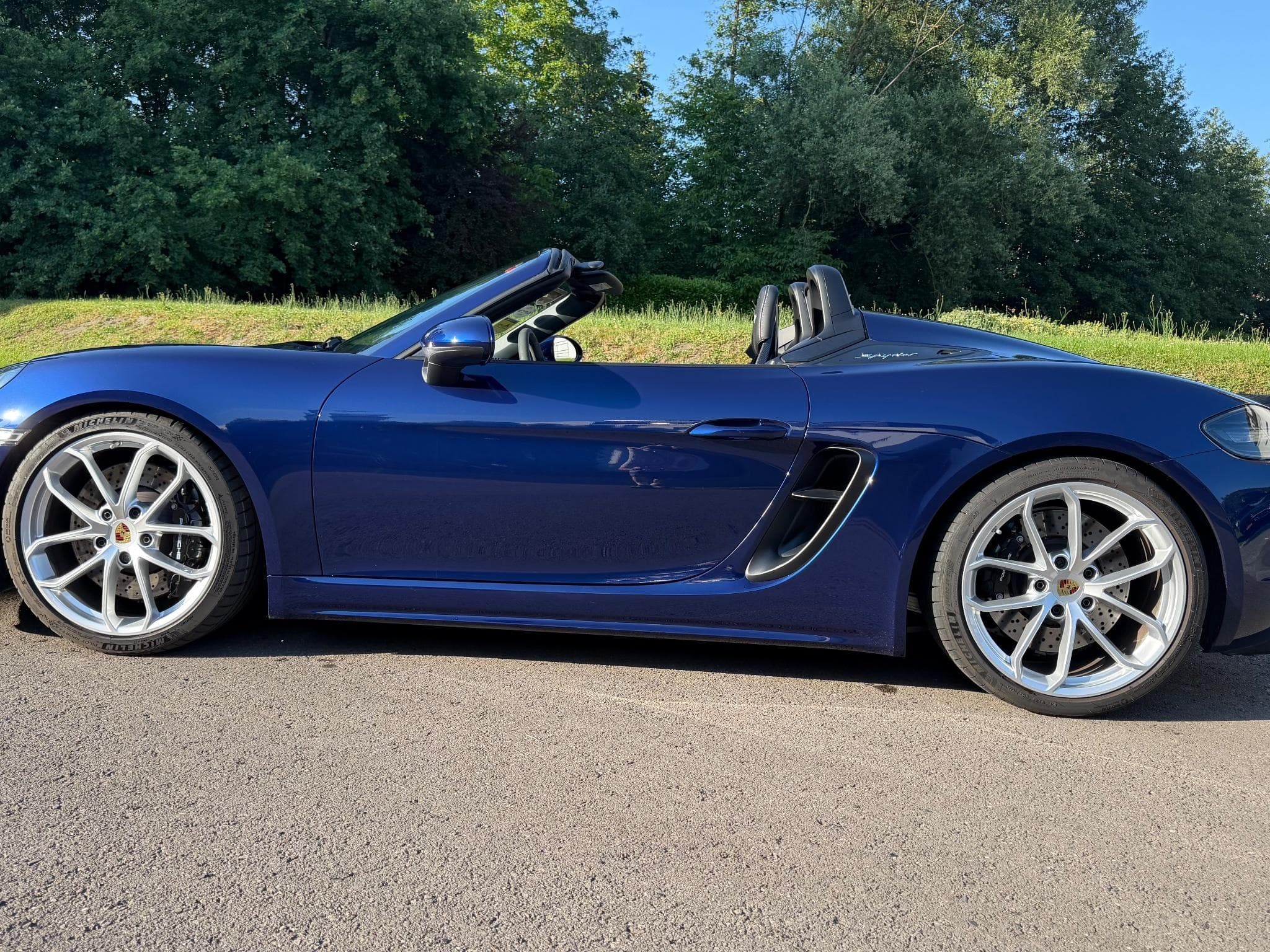 Porsche 718 Spyder, 918 Carbonsitze, Manuel, Bose, (2023) - Photo 2