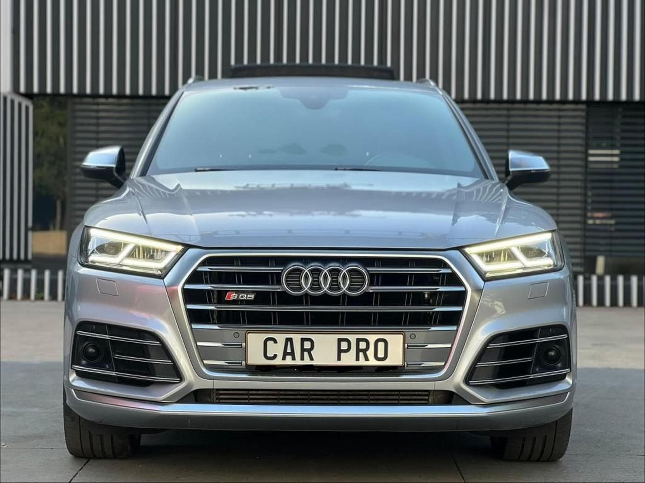 Audi SQ5 3.0 TDI / 347 PS / QUATTRO / S LINE / BANG & OLUFSEN / PANOR (2020) - Foto 5