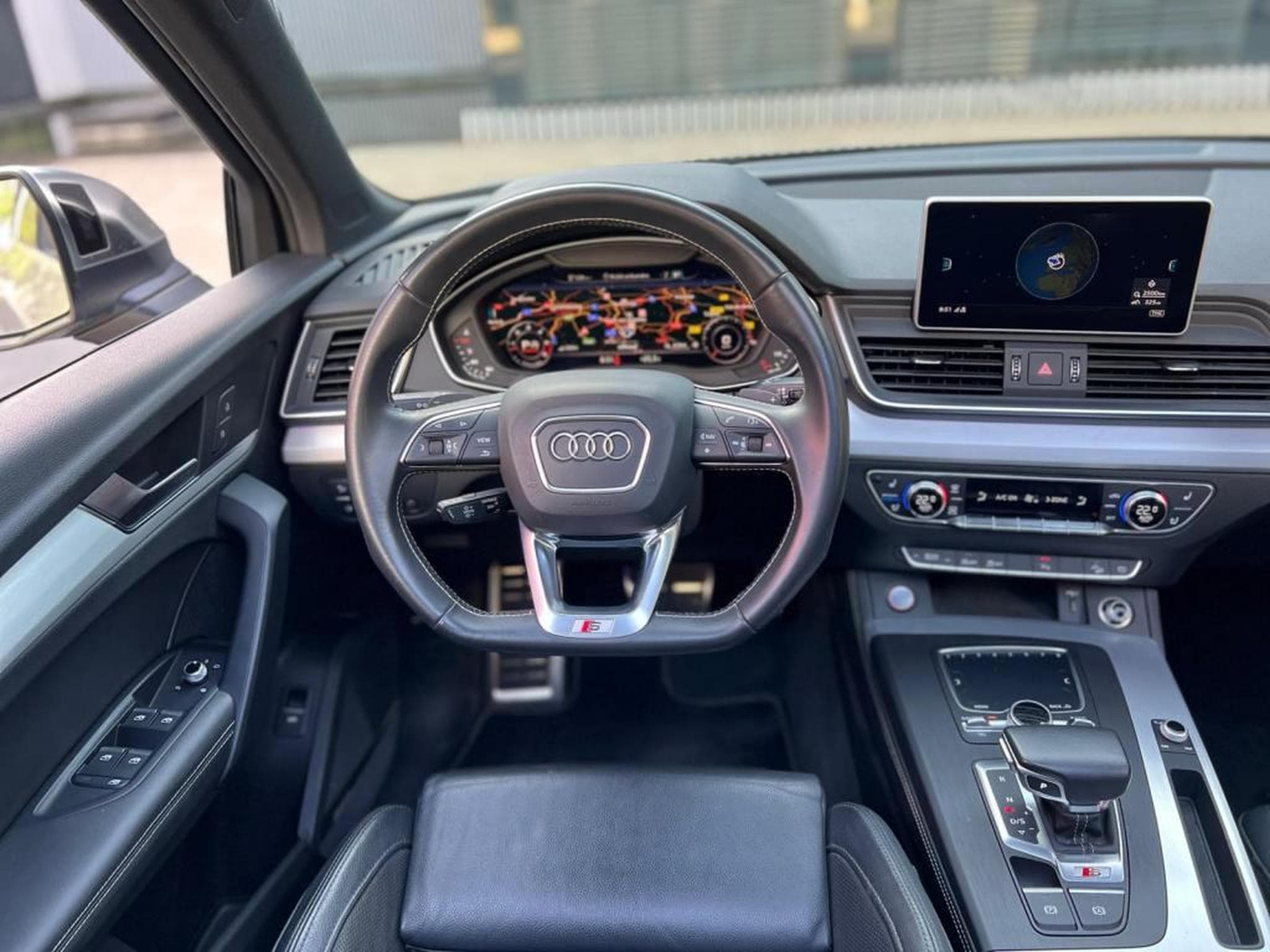 Audi SQ5 3.0 TDI / 347 PS / QUATTRO / S LINE / BANG & OLUFSEN / PANOR (2020) - Foto 13