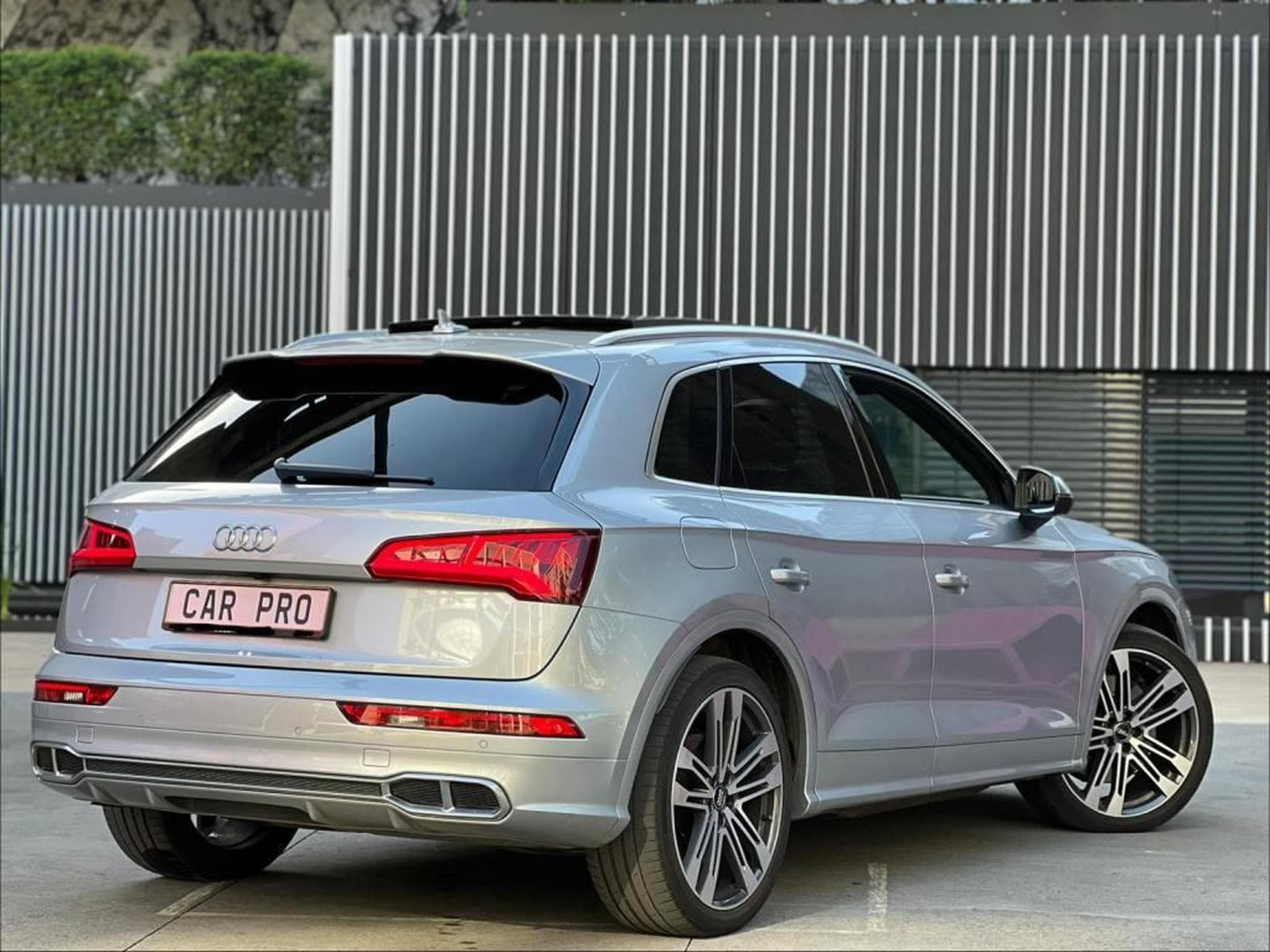 Audi SQ5 3.0 TDI / 347 PS / QUATTRO / S LINE / BANG & OLUFSEN / PANOR (2020) - Foto 3