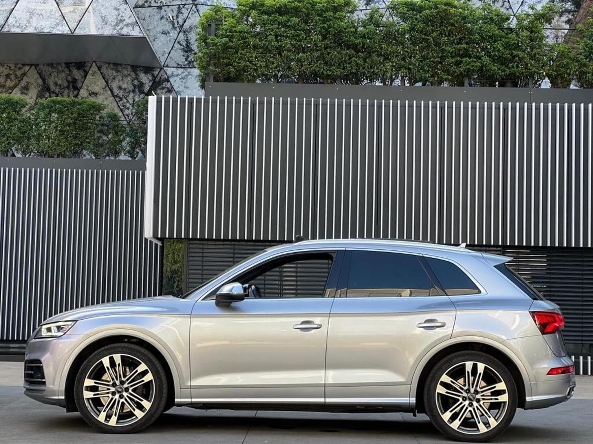 Audi SQ5 3.0 TDI / 347 PS / QUATTRO / S LINE / BANG & OLUFSEN / PANOR (2020) - Foto 8