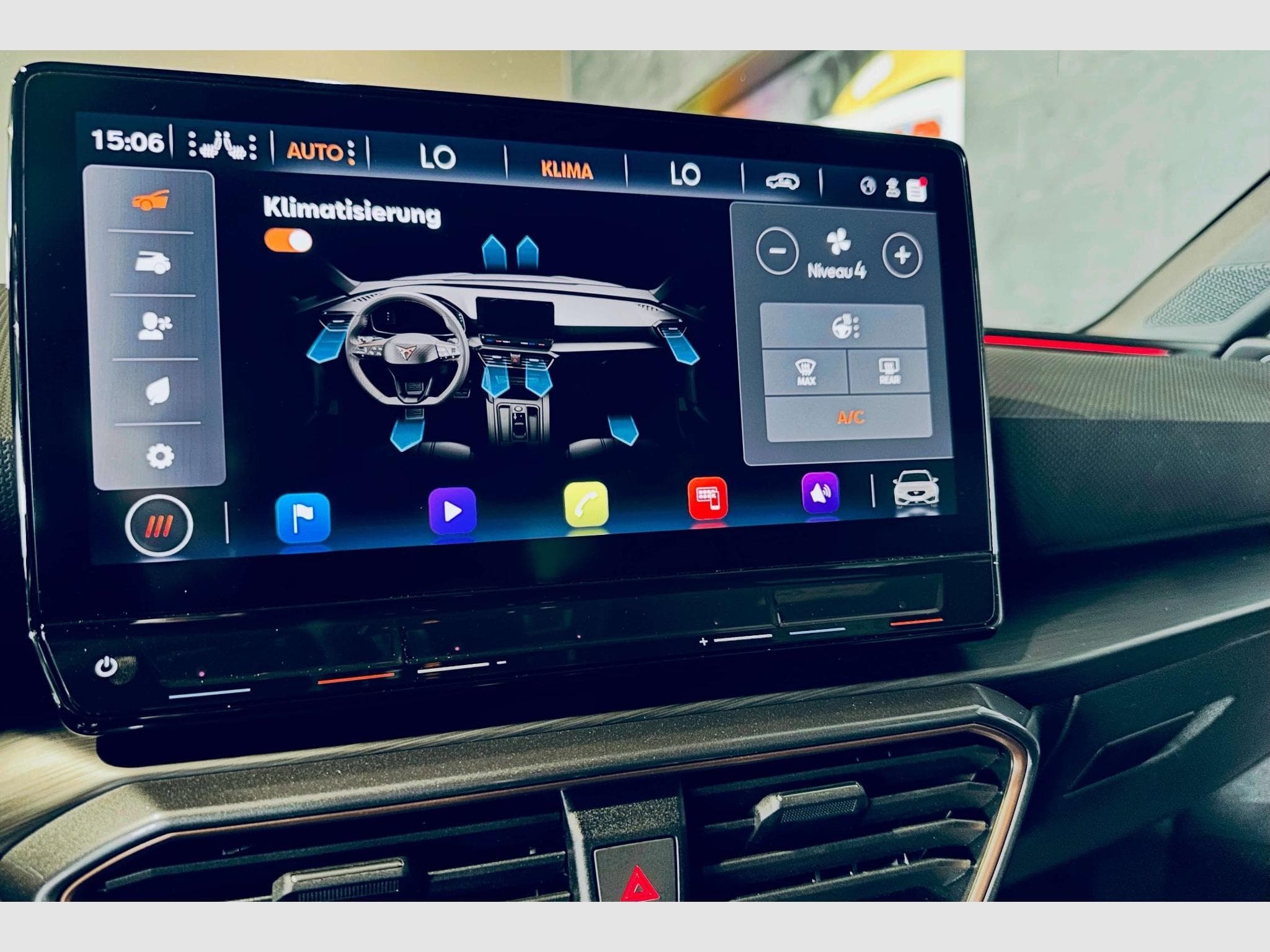 Cupra Leon LEON SPORTSTOURER VZ TSI DSG (2024) - Photo 10