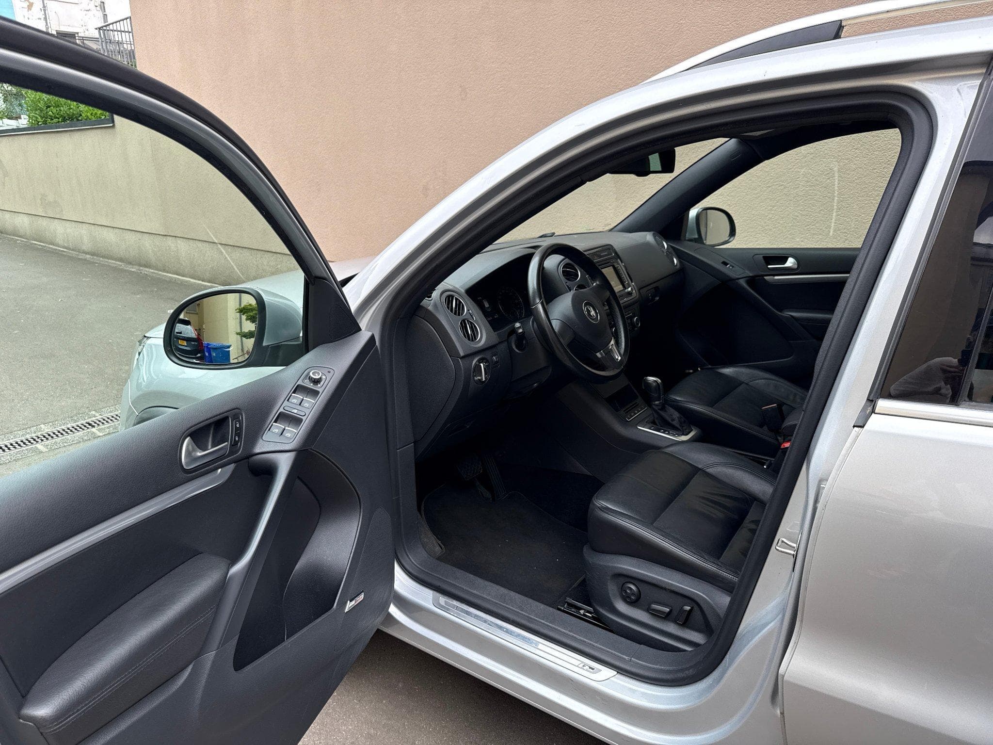 VW Tiguan 2.0 TDI Sport & Style – Pack R-Line (2014) - Photo 9