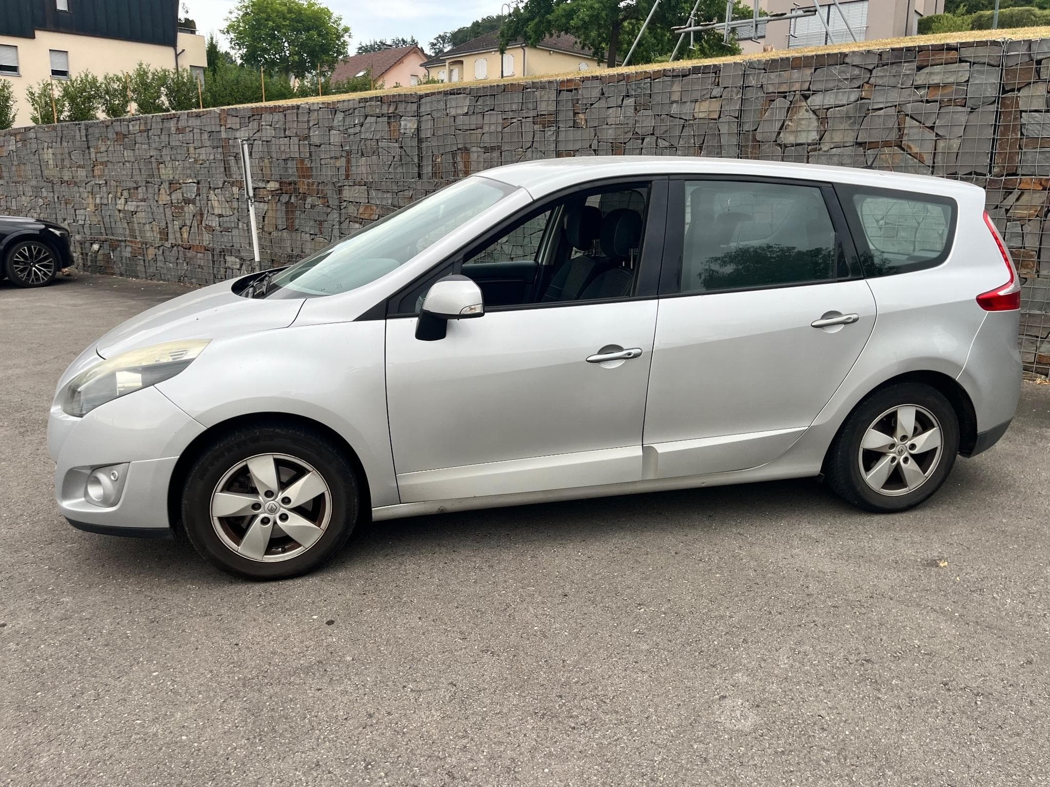 Renault Grand Scenic 1.5 dci 110 (2010) - Foto 2