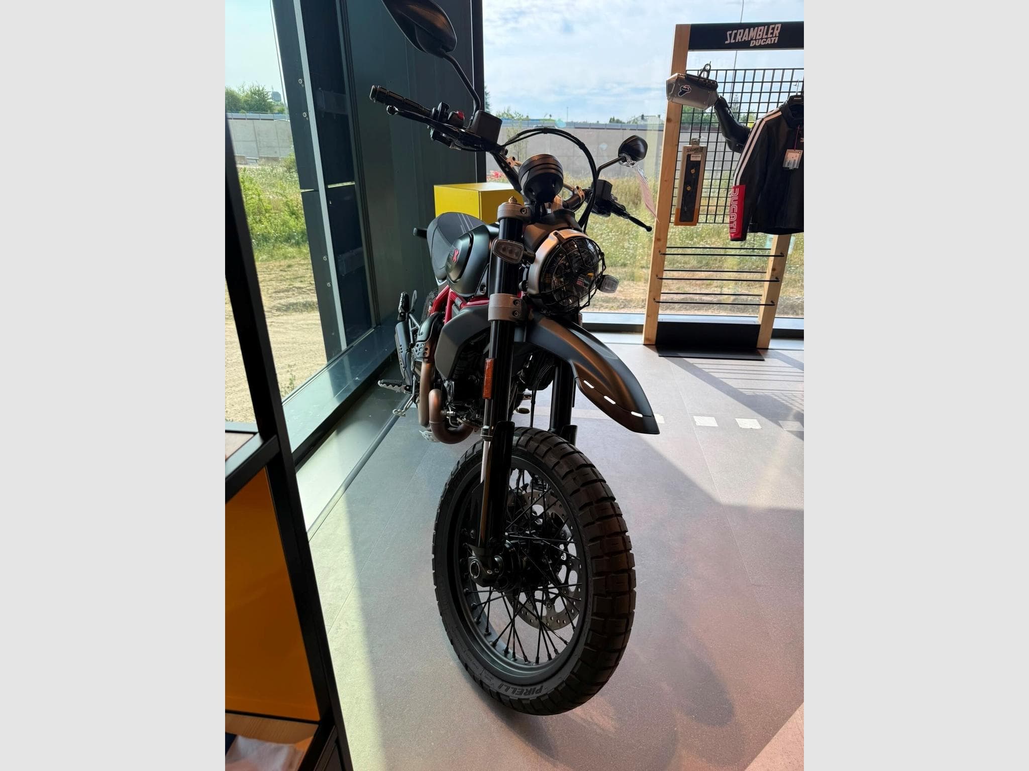 Ducati Scrambler FASTHOUSE (2021) - Foto 3