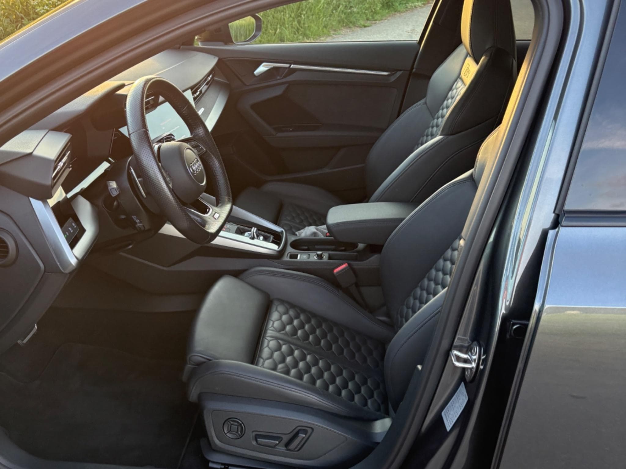 Audi RS3 Sportback (2022) - Photo 2