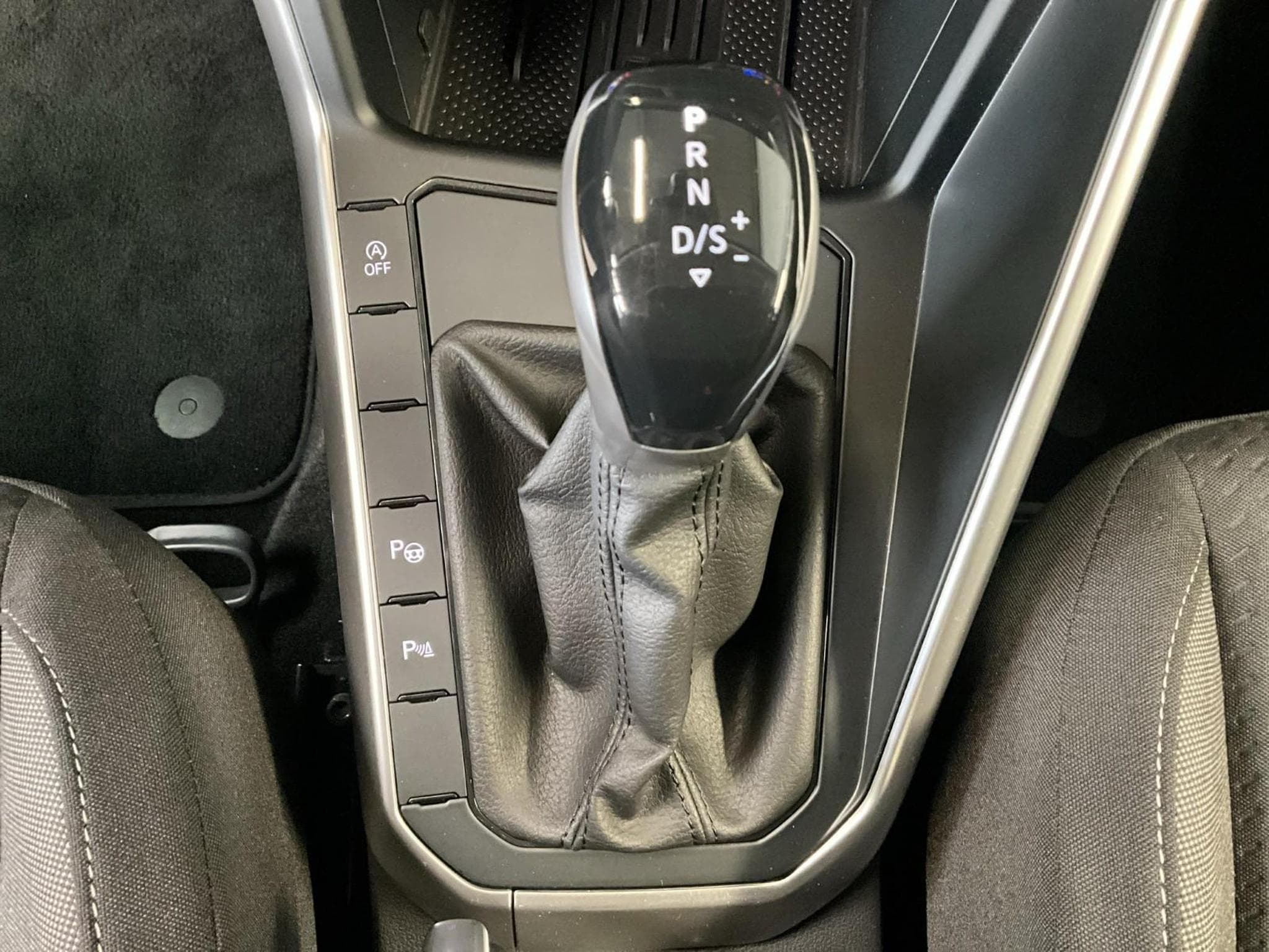 VW Polo Life+DSG+LED+LM15+Digi+ (2025) - Photo 17