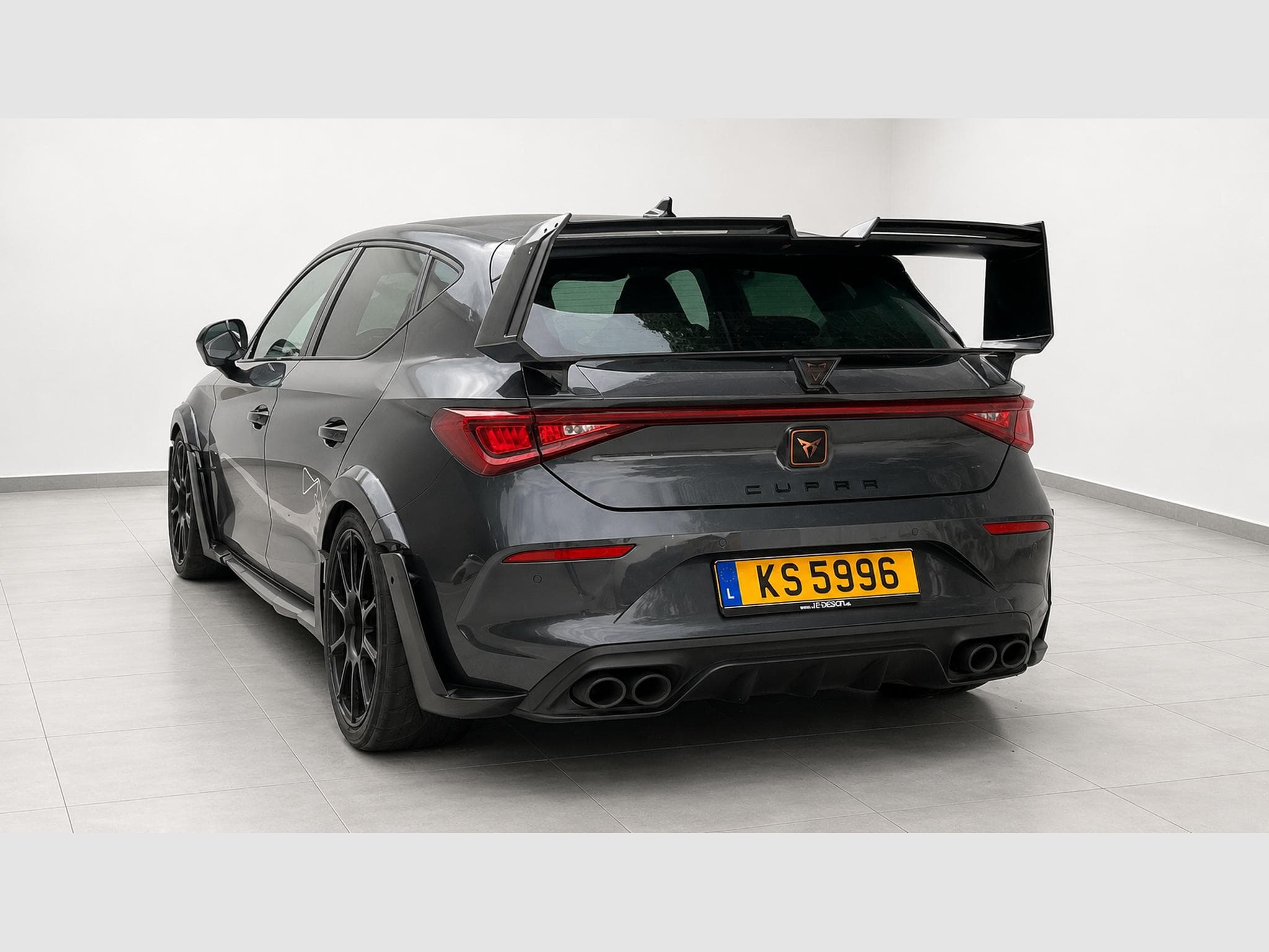 Cupra Leon 2.0 TSI JE design 400 DSG7 (2023) - Foto 1