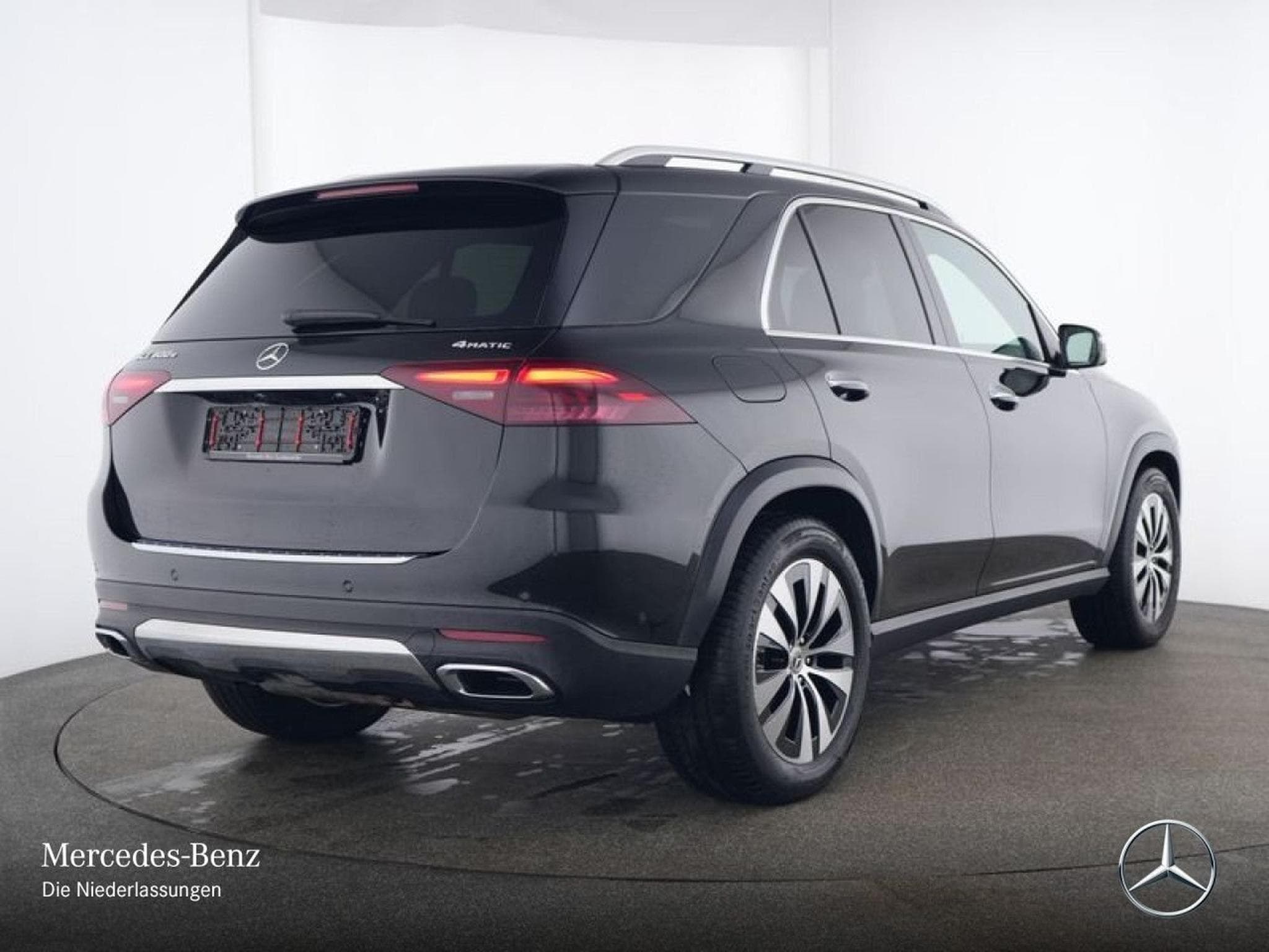 Mercedes GLE 400 WARRANTY2027/WINTER TYRES/PANO/360/BURME (2024) - Foto 2