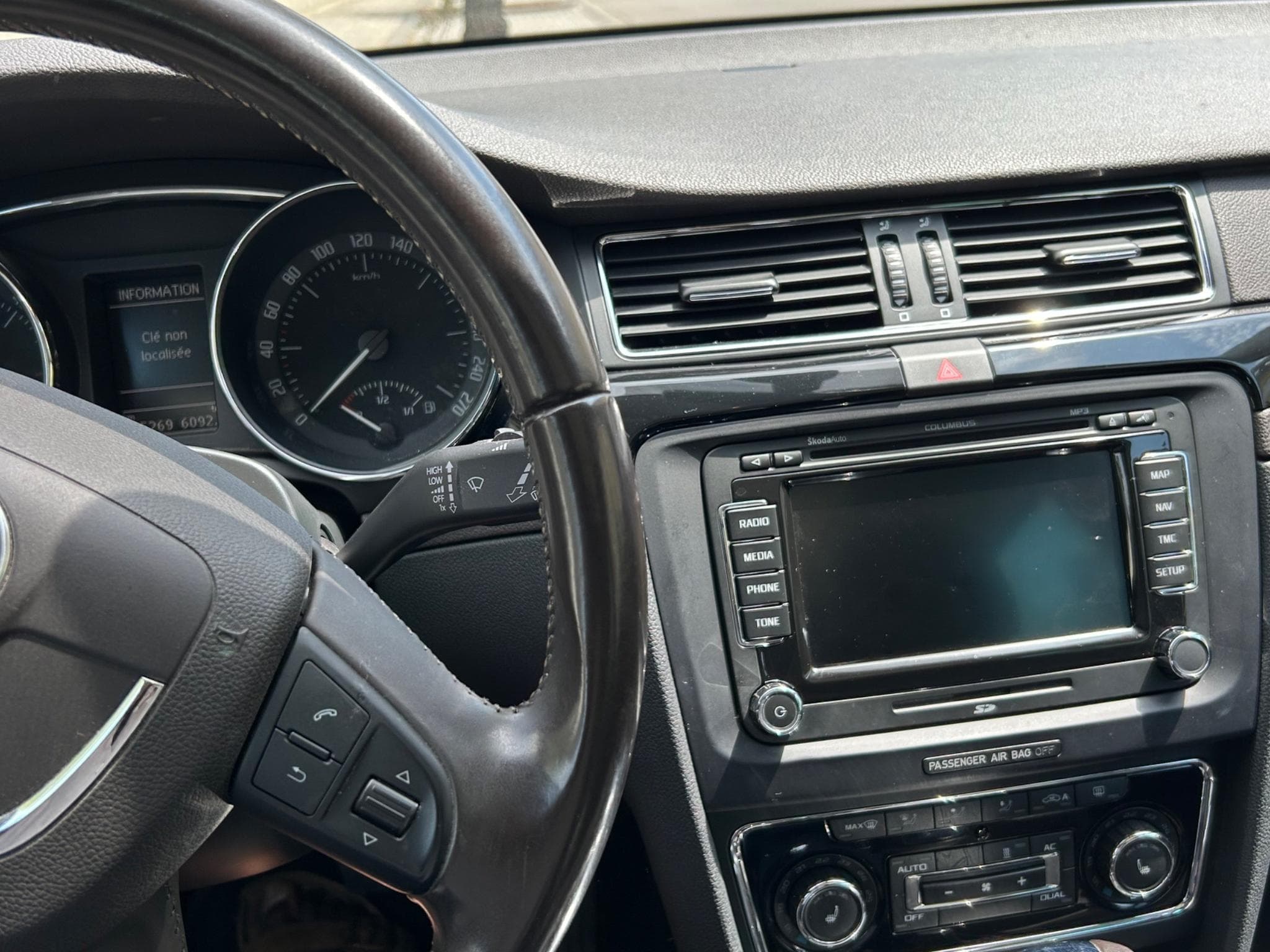 Skoda Superb Superb Combi Elegance L&K 2.0 (2012) - Foto 7