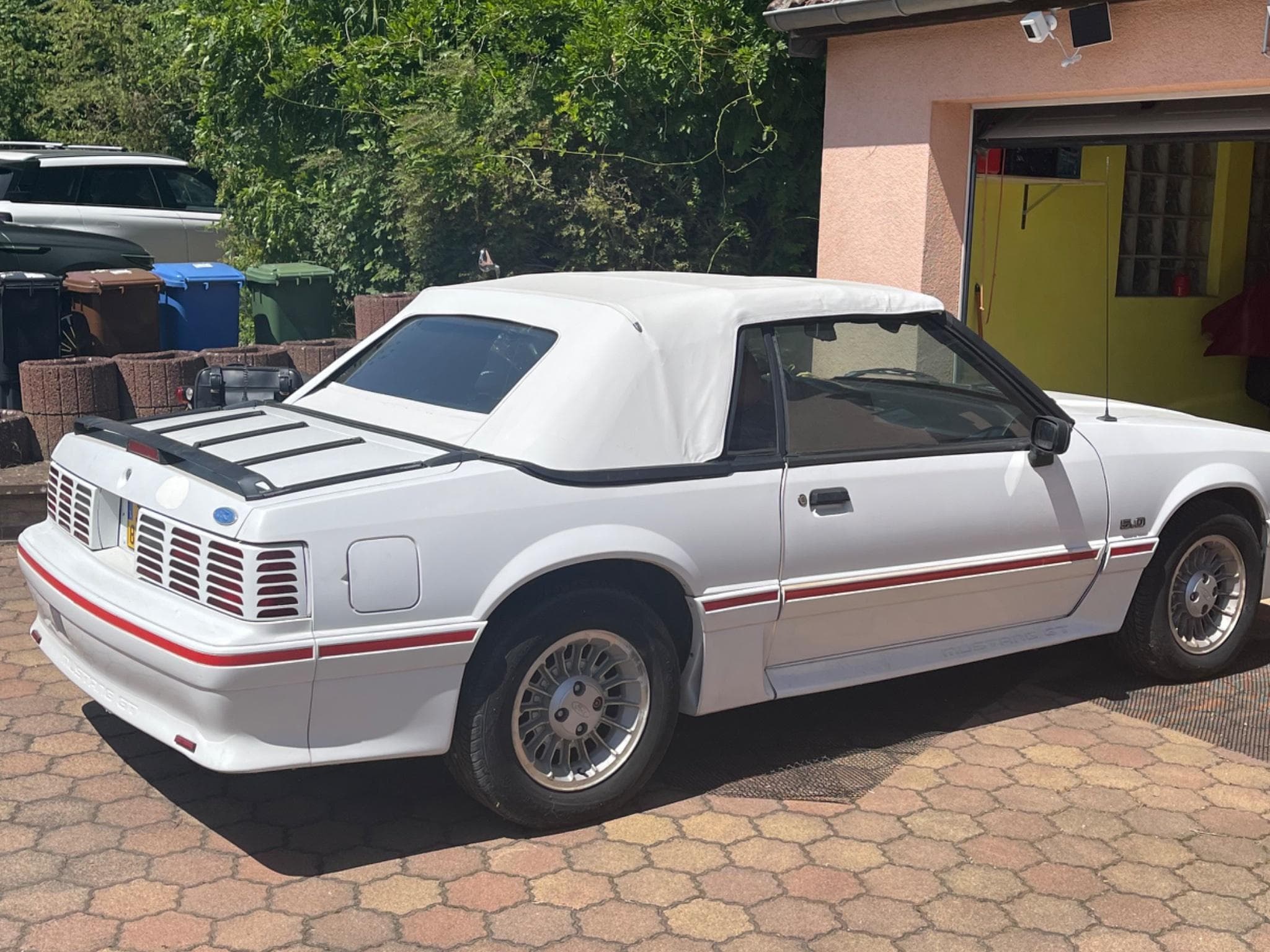 Ford Mustang cabriolet GT (1988) - Photo 2