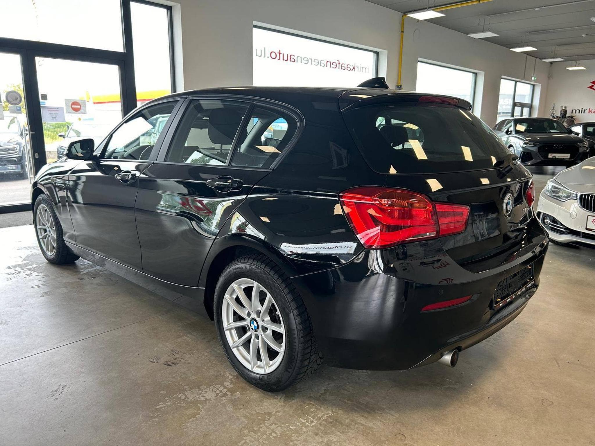 BMW 118 d Advantage ** SHZ ** BLUETOOTH ** (2016) - Photo 5