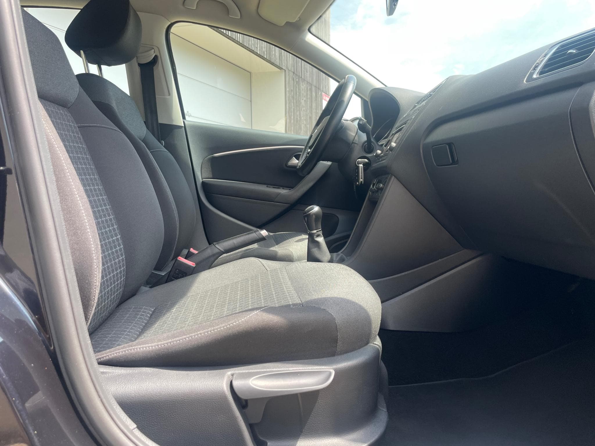 VW Polo 1.2 TSI Bluemotion 90 PS (2017) - Foto 4