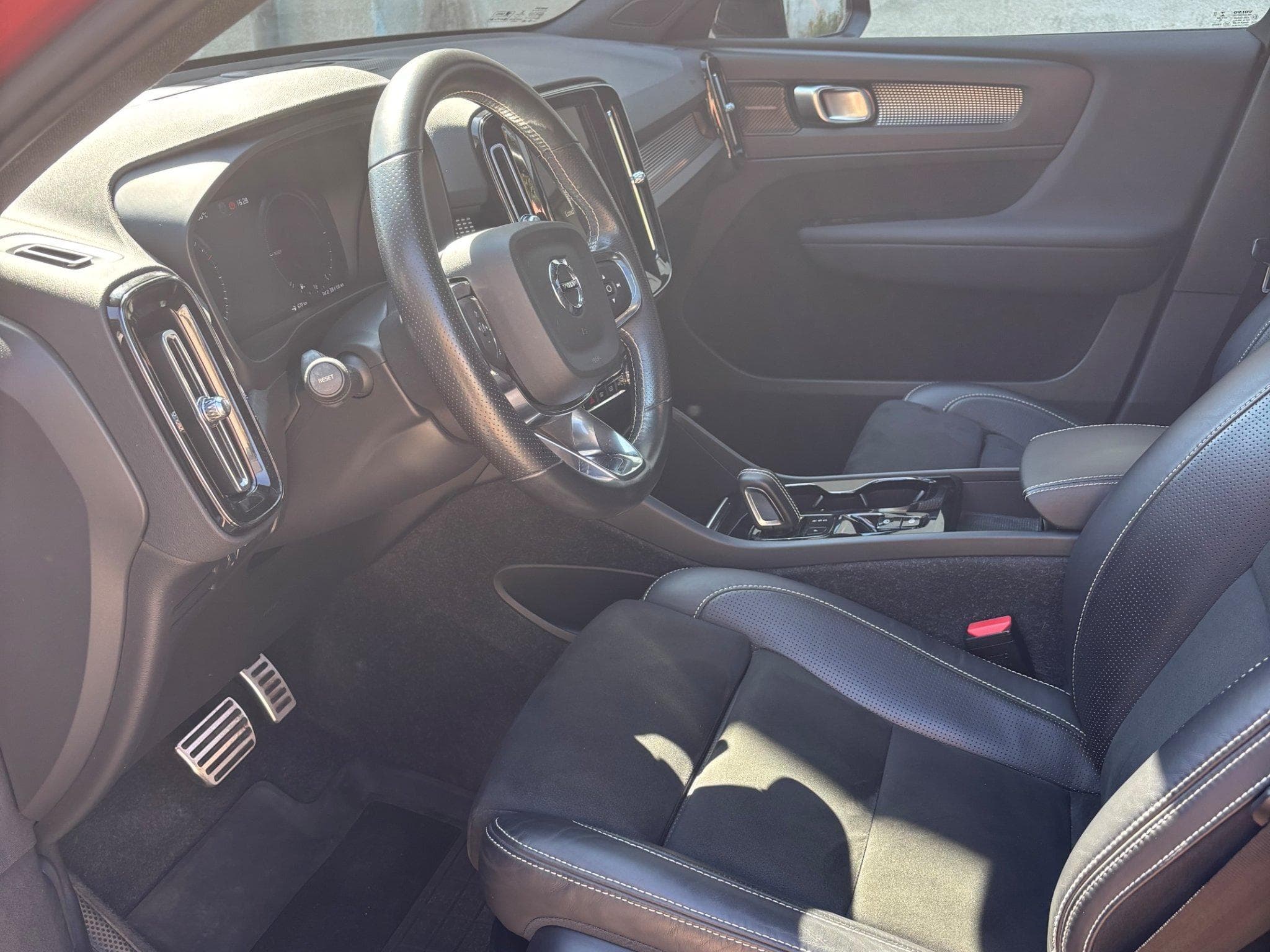 Volvo XC40 R-Design (2020) - Foto 10