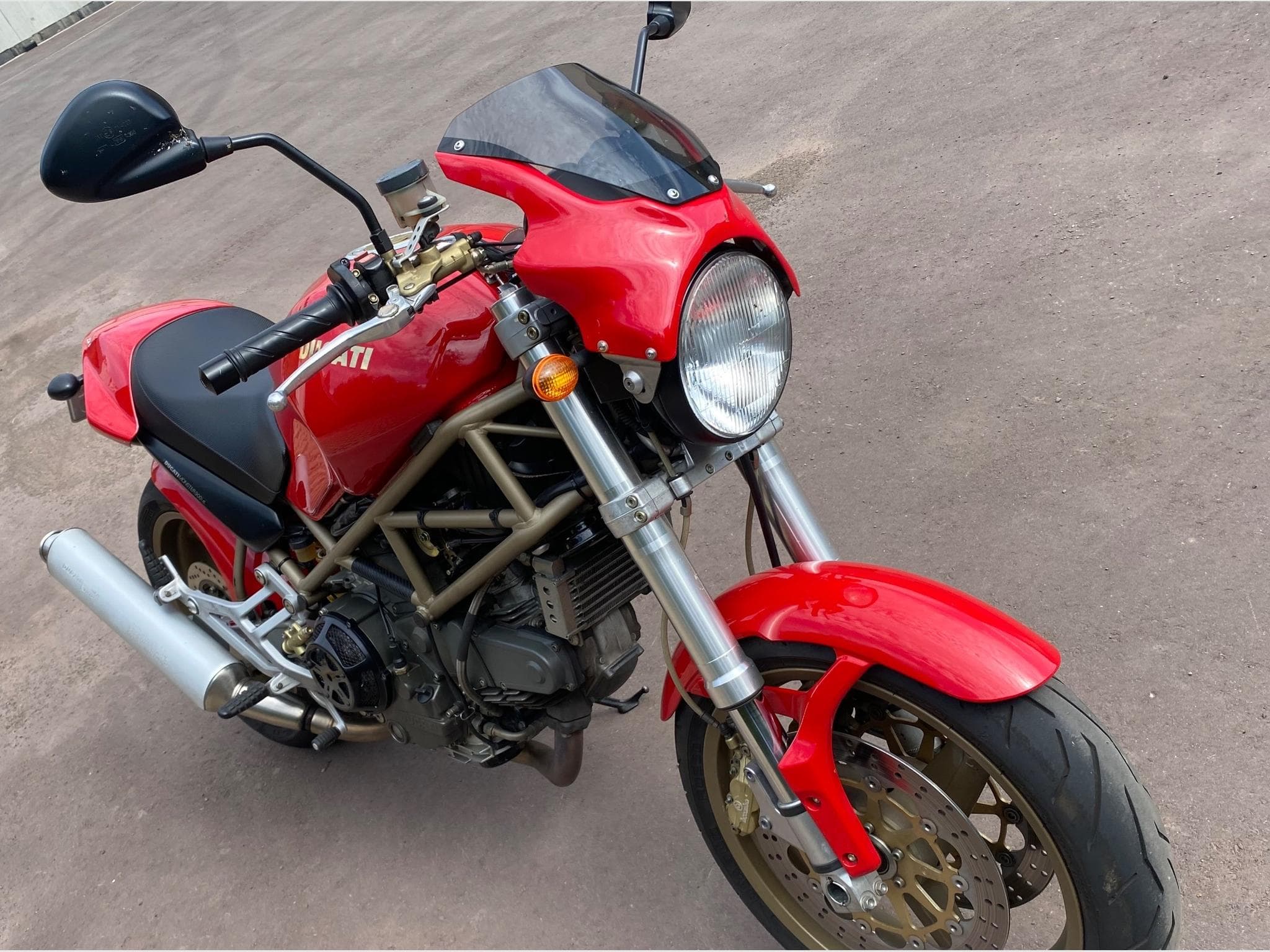 Ducati 900 Monster (2000) - Foto 1
