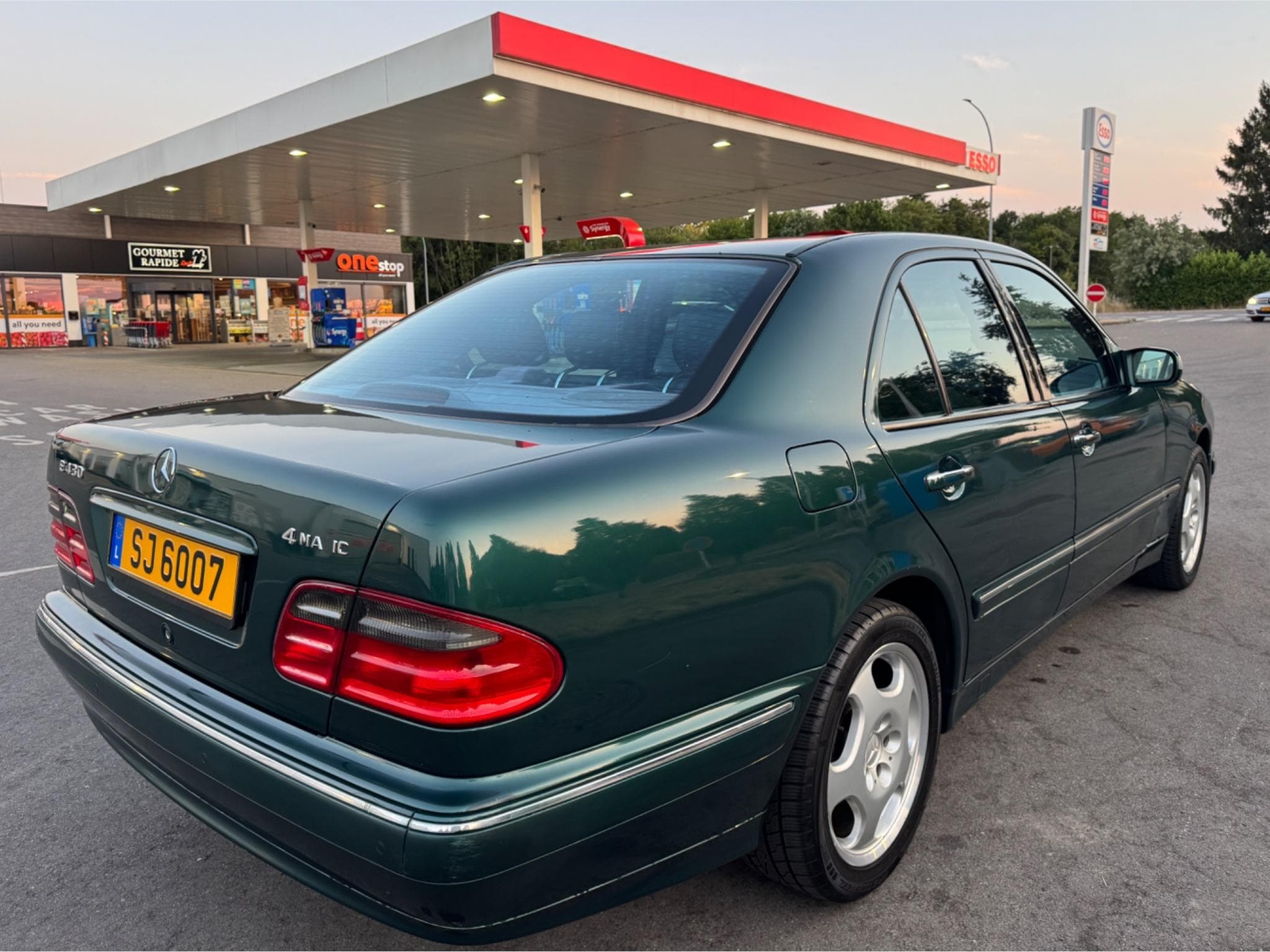 Mercedes E 430 E 430 4 Matic Avantgarde (2001) - Photo 2