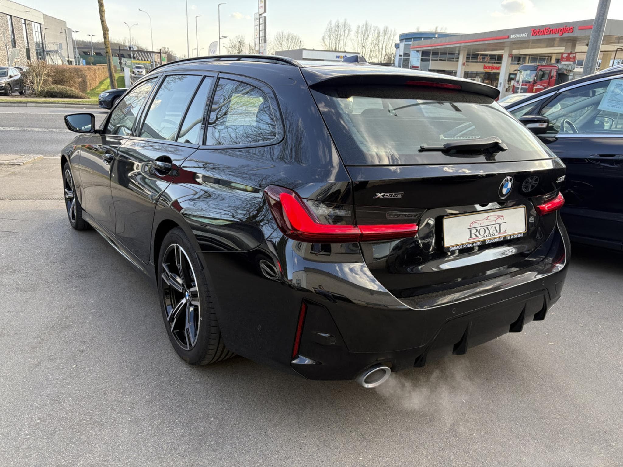 BMW 330 iA X-drive M SPORT 245 * GARANTIE CONSTRUCTEUR * (2025) - Photo 2