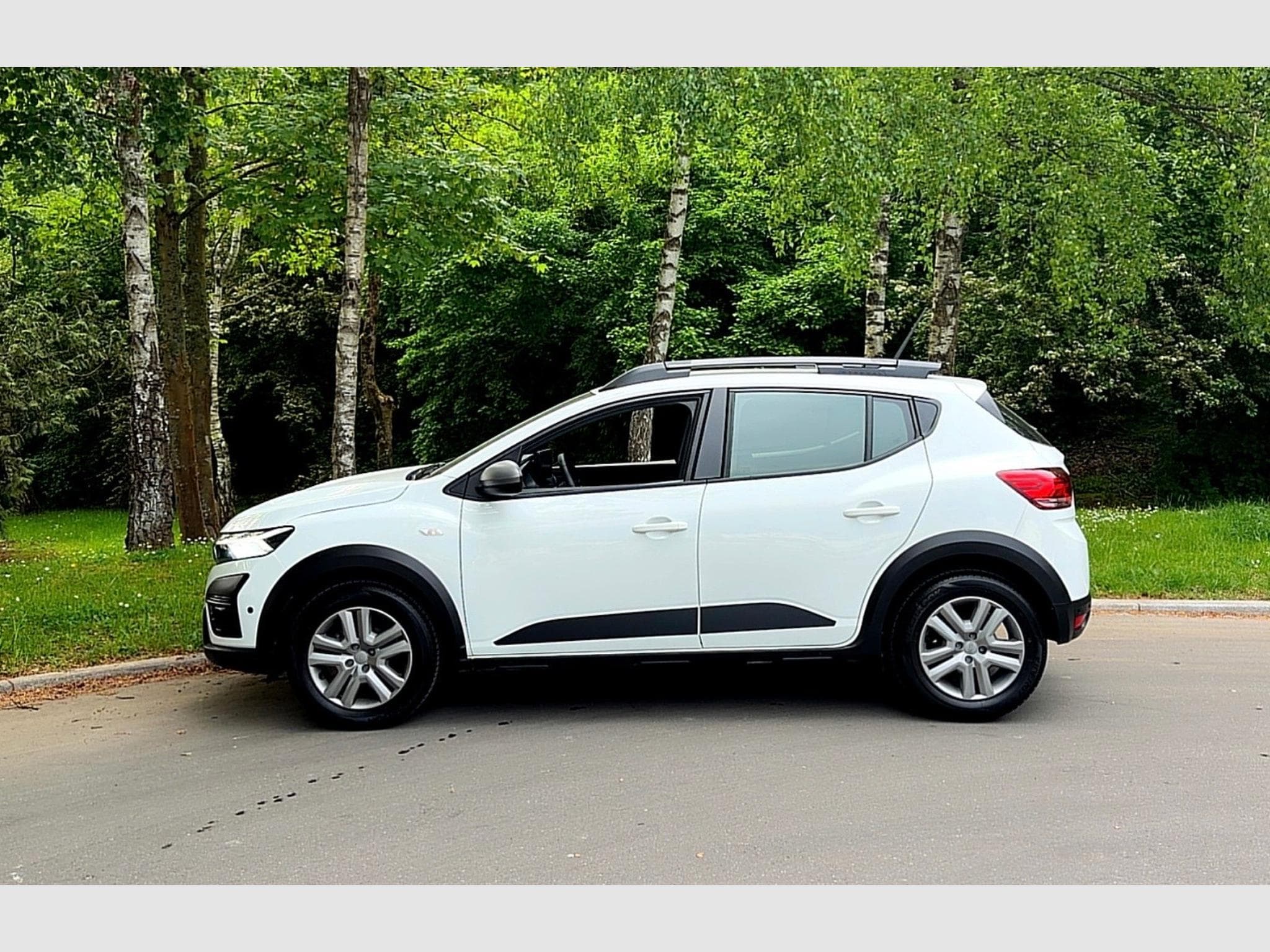 Dacia Sandero Stepway Tce 110 (2023) - Photo 3