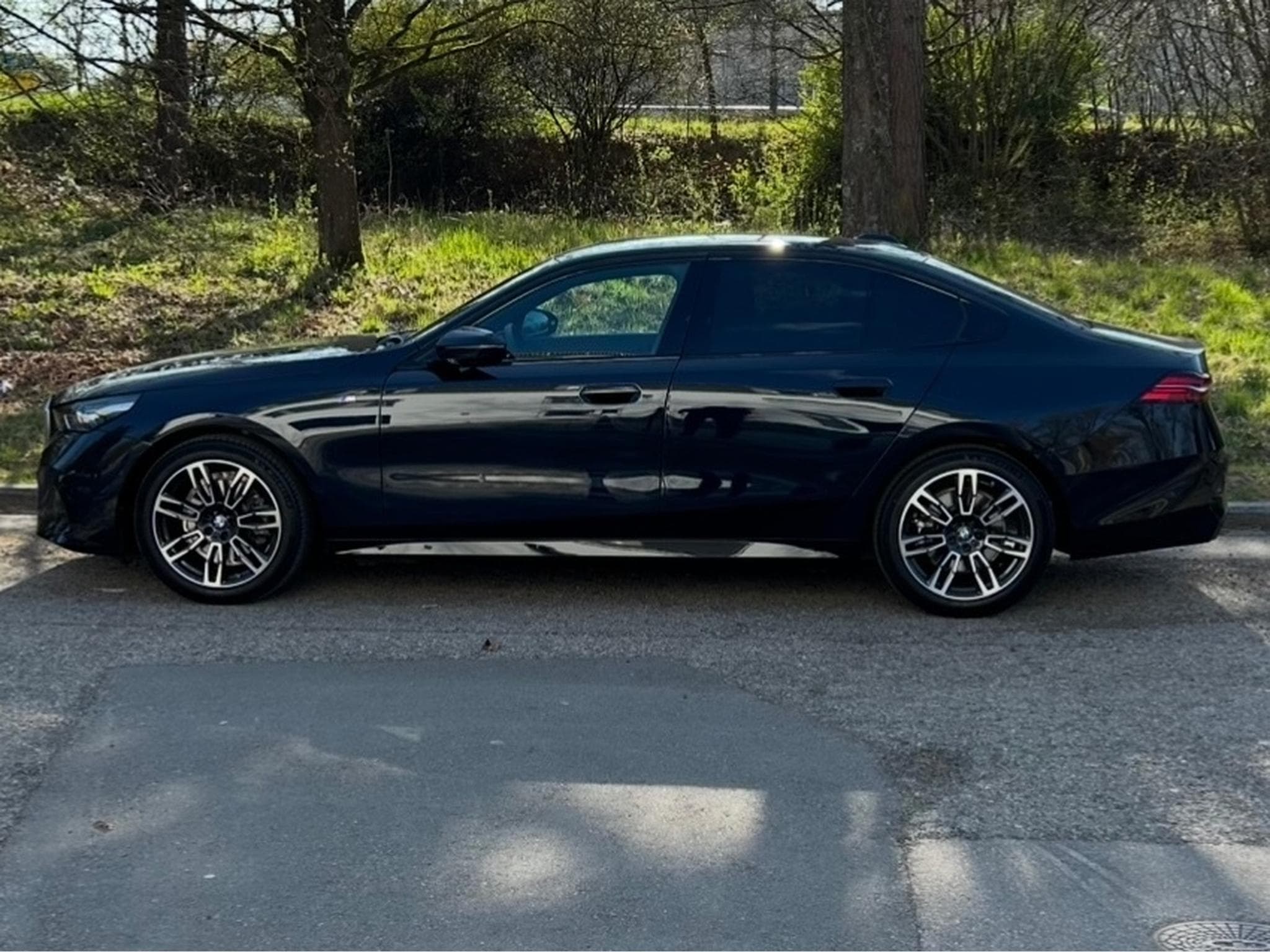 BMW 520 sport M (2024) - Foto 3