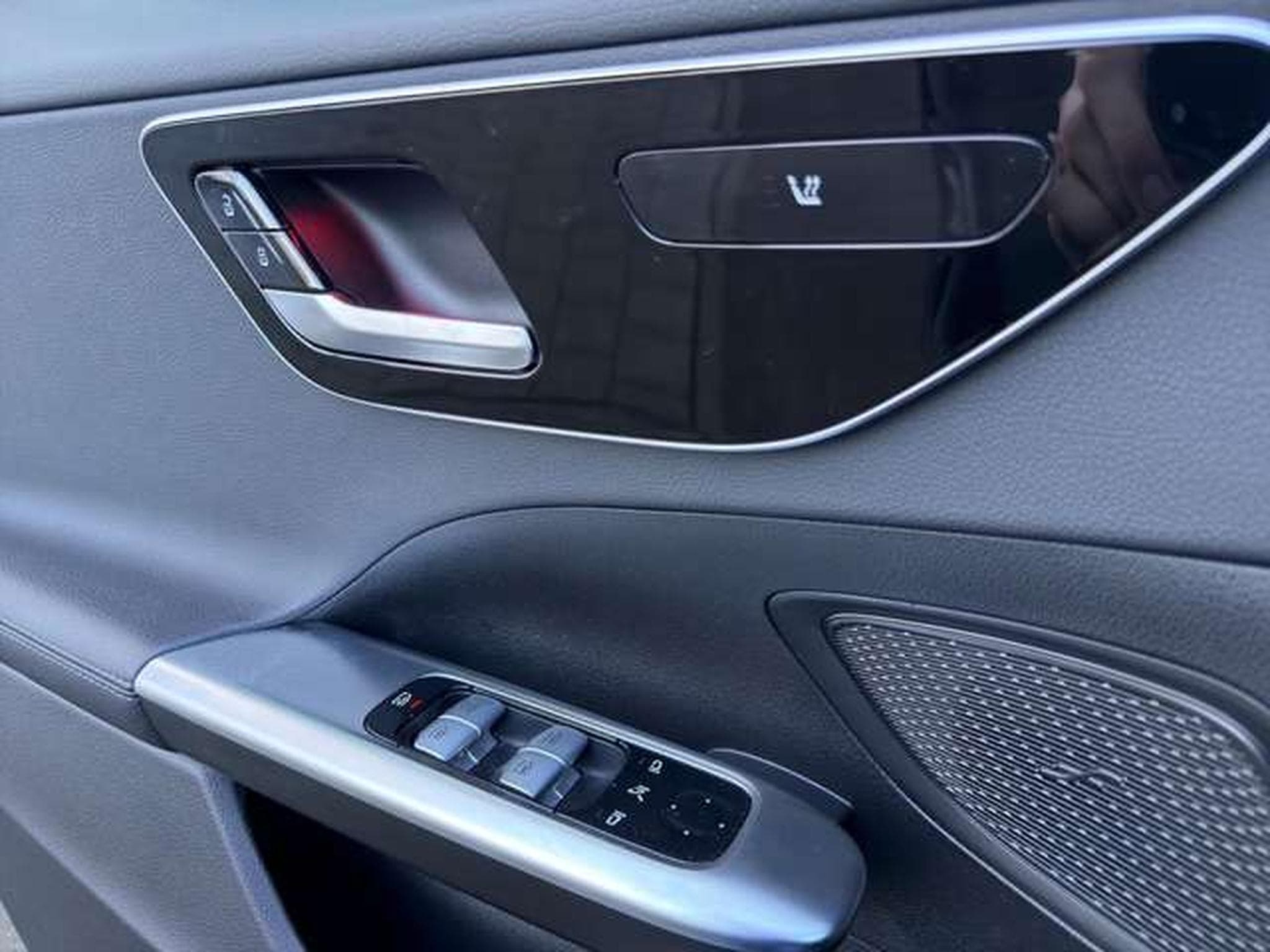 Mercedes C 200 T 4Matic Avantgarde/Pano/Navi/Side-Assist (2022) - Photo 18