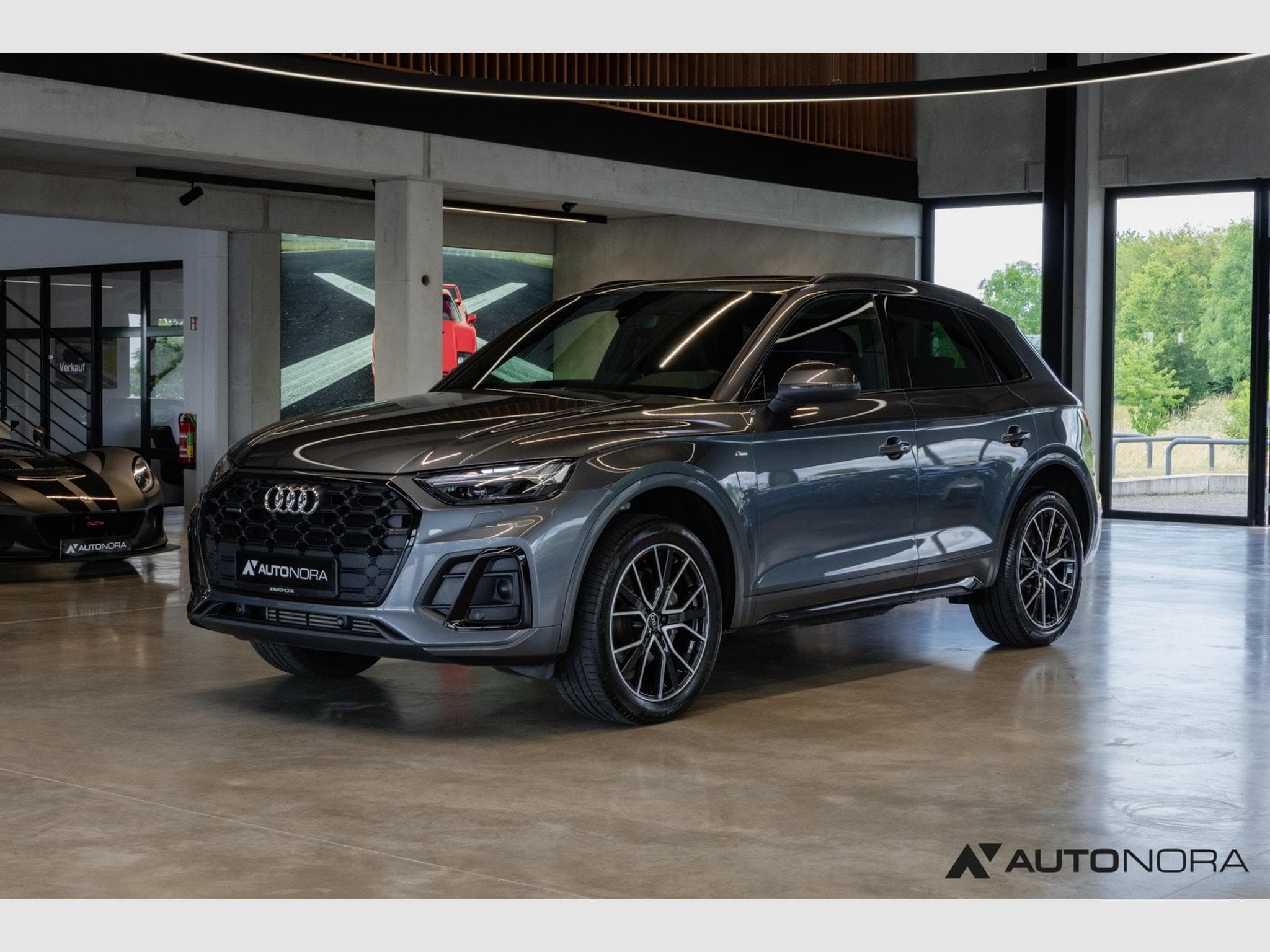 Audi Q5 45 TFSI quattro S line (2021) - Photo 1