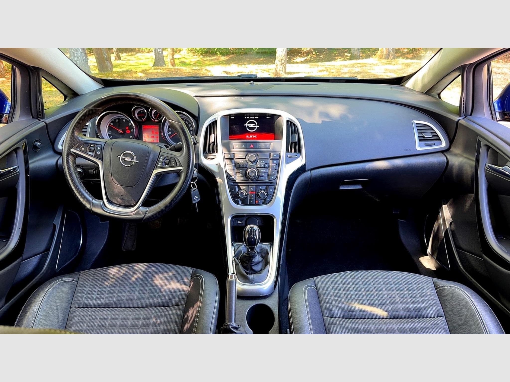 Opel Astra GTC (2015) - Photo 7