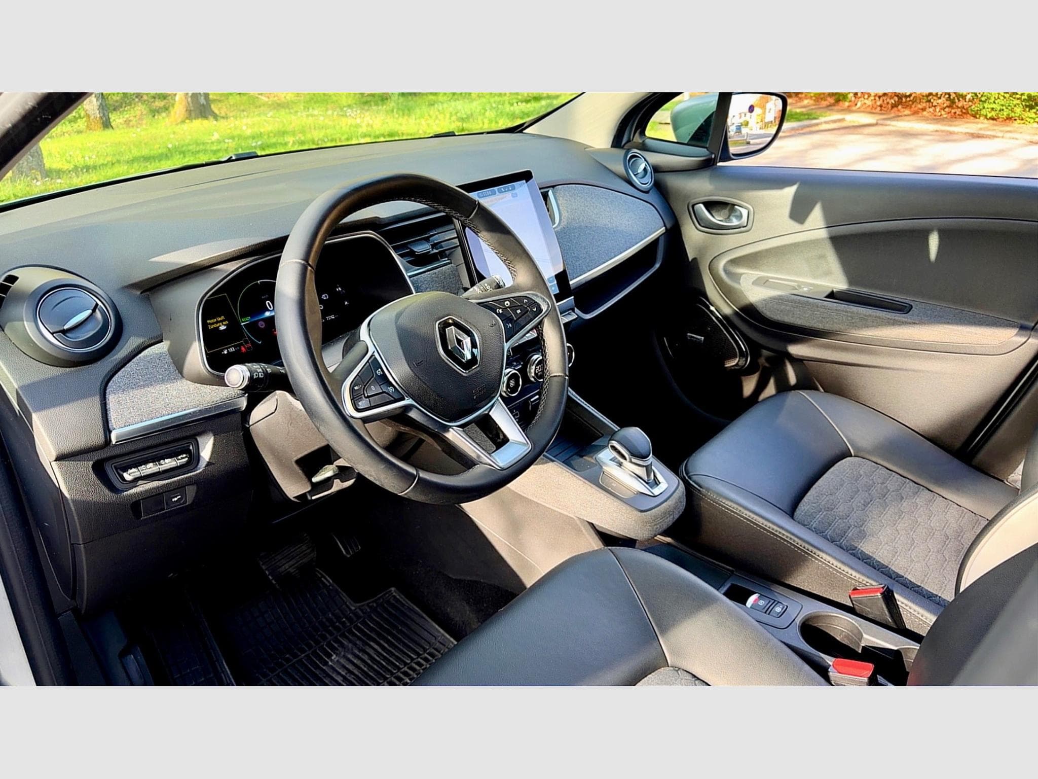 Renault Zoé ZE50 (2021) - Photo 8