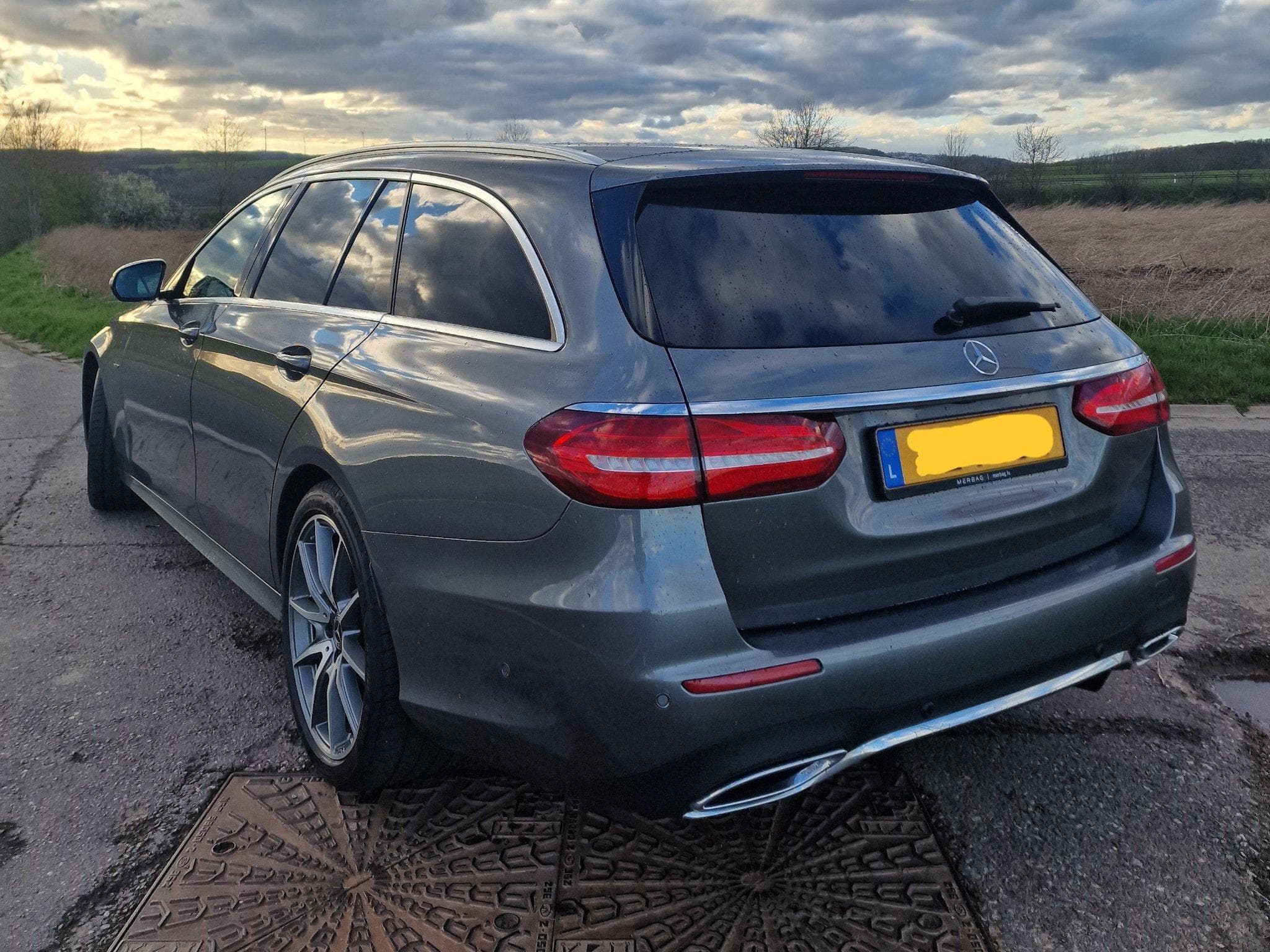 Mercedes E 220 AMG-Line + Sport Style (2020) - Photo 3