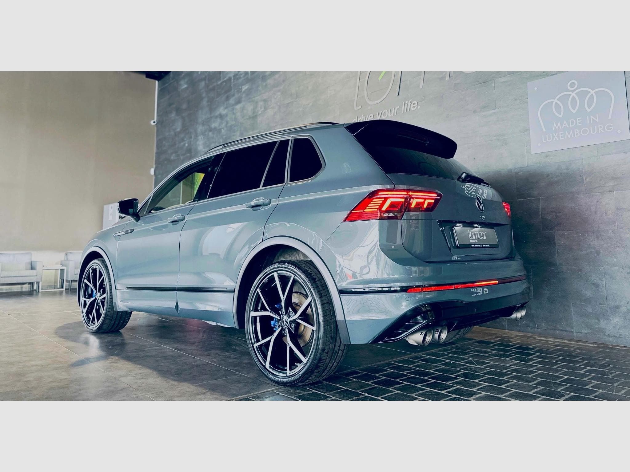 VW Tiguan TIGUAN R 4MOTION TSI DSG (2023) - Photo 4