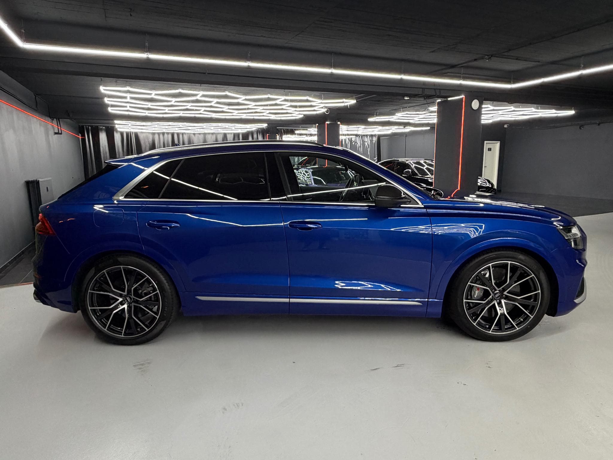 Audi SQ8 V8 TDI Audi Exclusive Keramik (2020) - Photo 3