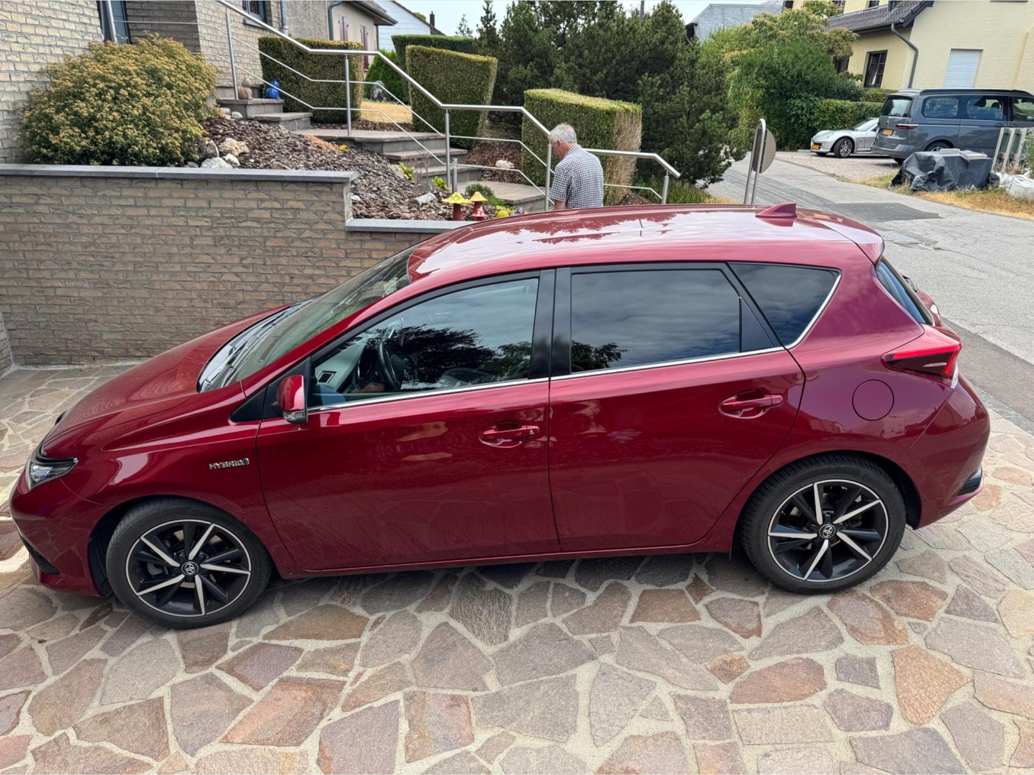 Toyota Auris Hybride dynamique (2019) - Photo 2