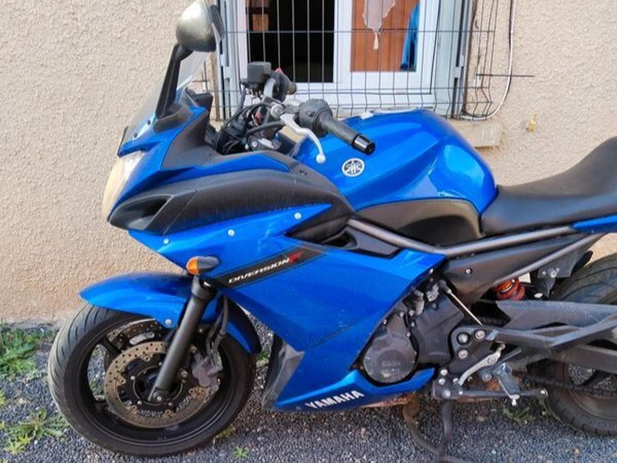 Yamaha XJ6 Diversion (2011) - Foto 1