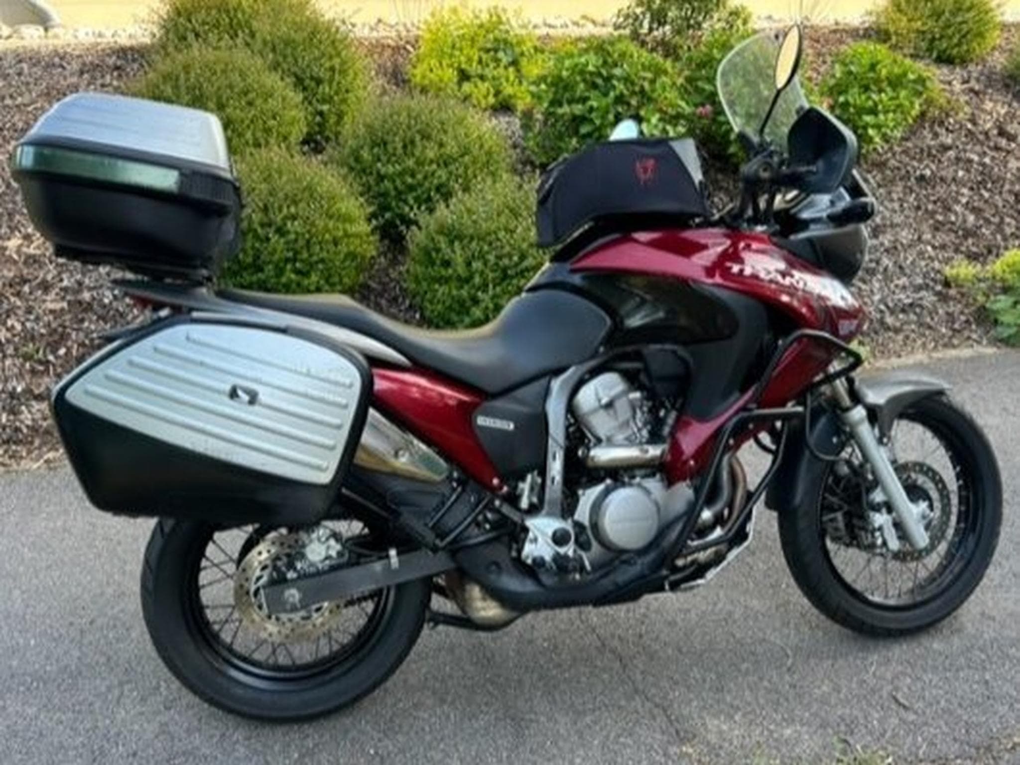 Honda Transalp XL700VA (2009) - Photo 1