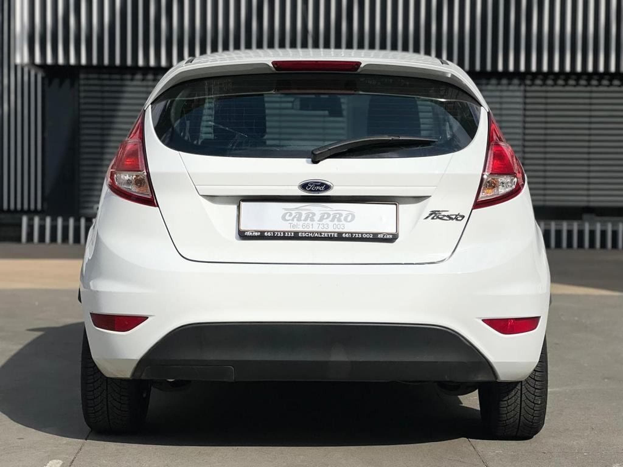 Ford Fiesta Manuelle / Essence (2015) - Foto 6