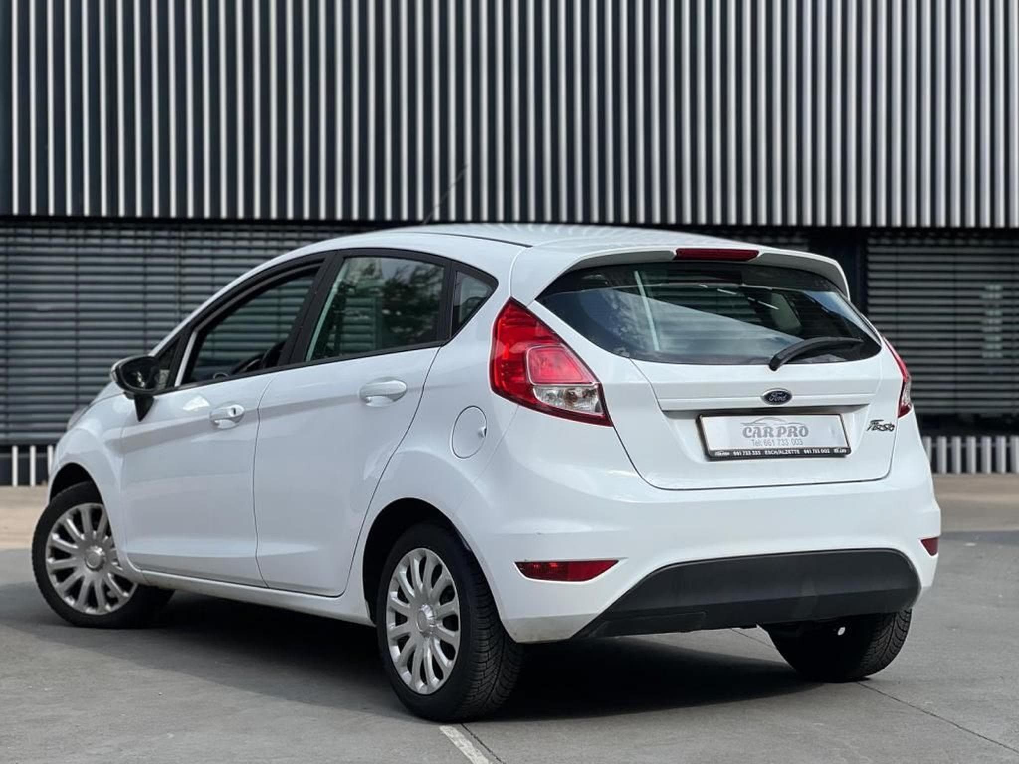 Ford Fiesta Manuelle / Essence (2015) - Foto 4