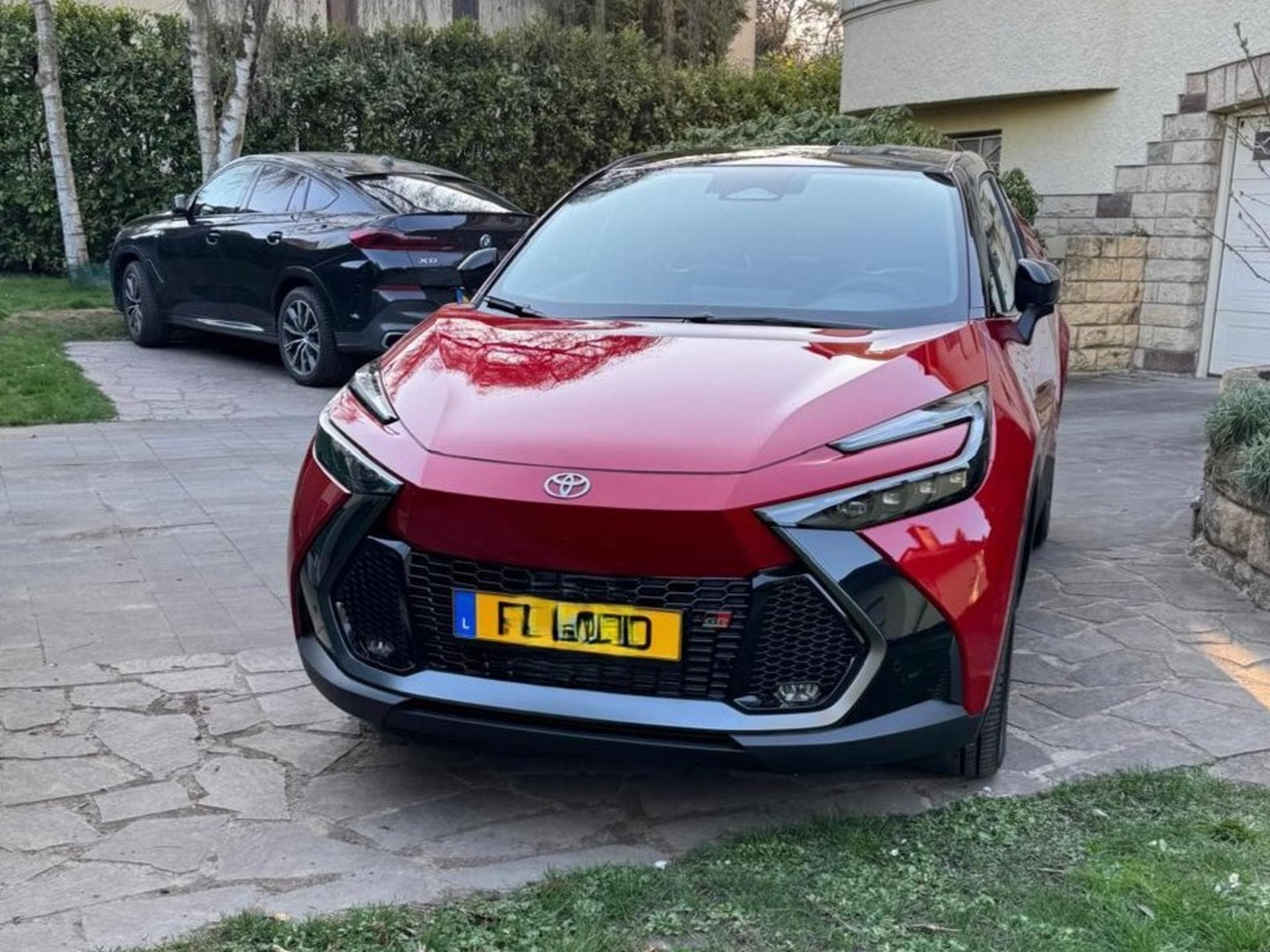 Toyota C-HR PHEV 2.0 GR Sport (2026) - Photo 1