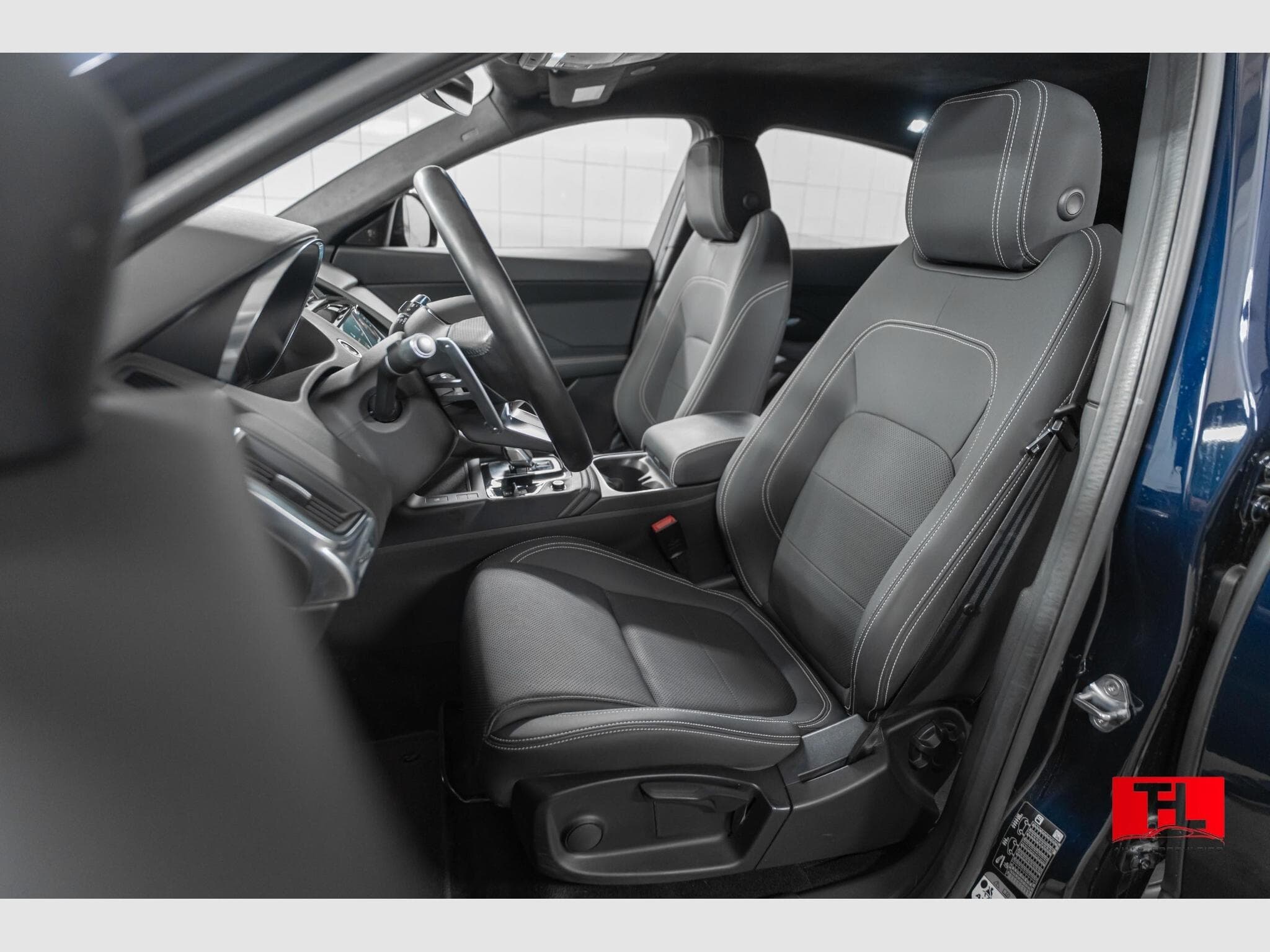 Jaguar E-Pace P160 R-Dynamic S Auto Facelift MY 2021 (2021) - Photo 4