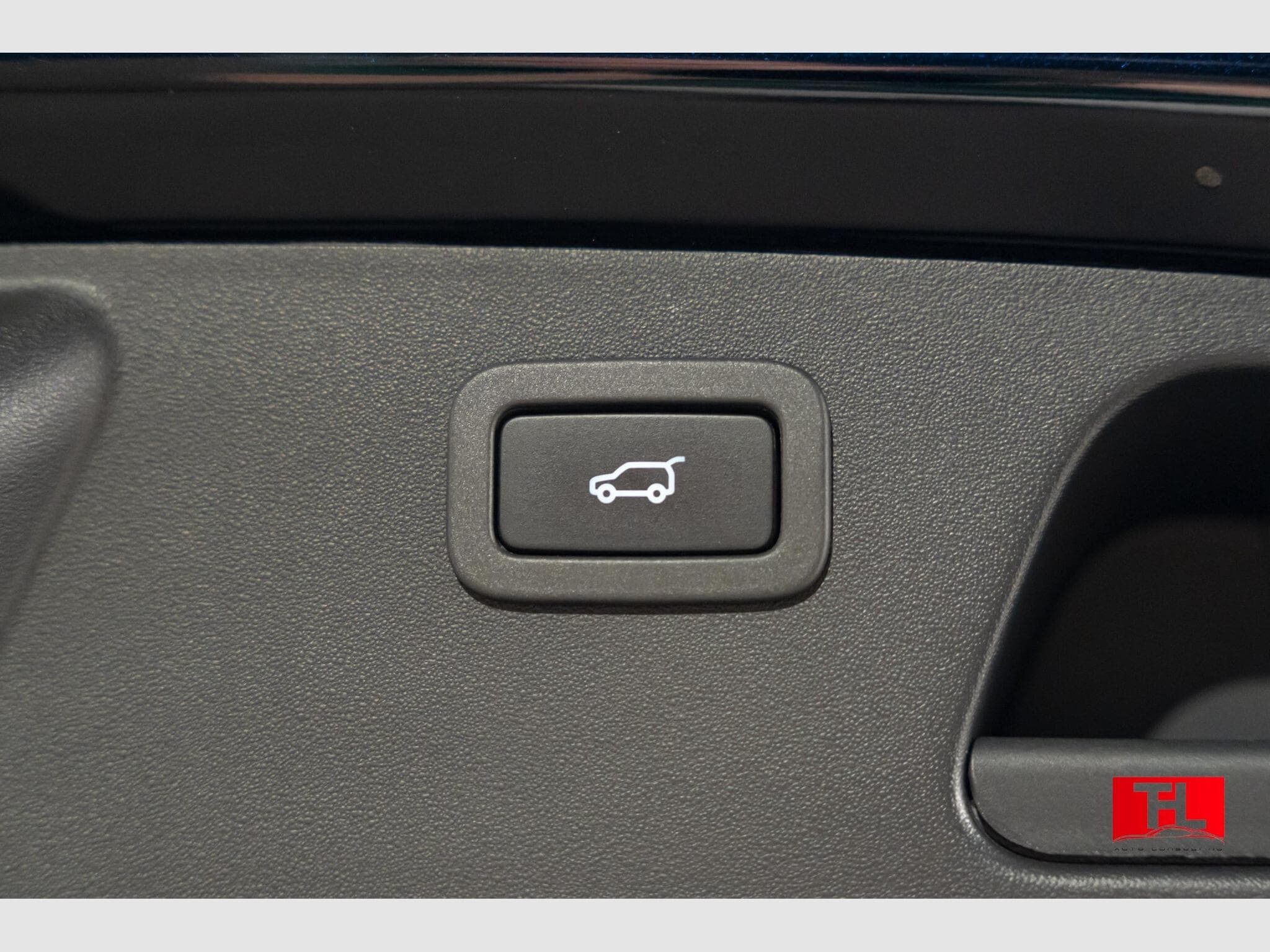 Jaguar E-Pace P160 R-Dynamic S Auto Facelift MY 2021 (2021) - Photo 12