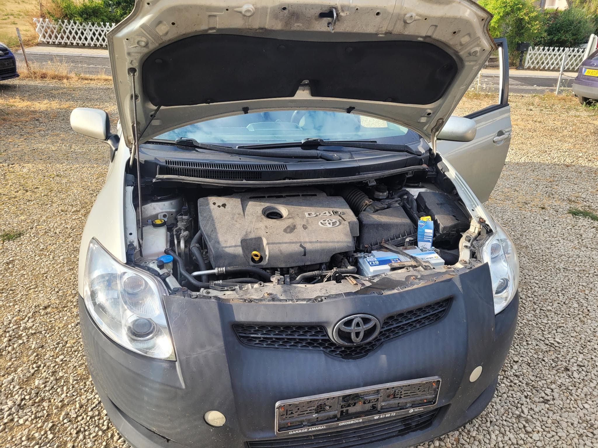 Toyota Auris 2,0 TDI (2006) - Photo 3