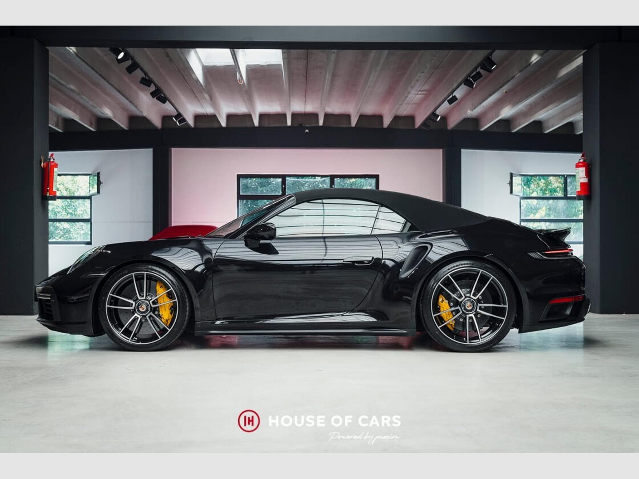 Porsche 911 992.1 Turbo S Cab PDK - 1st owner - Just serviced (2021) - Photo 10