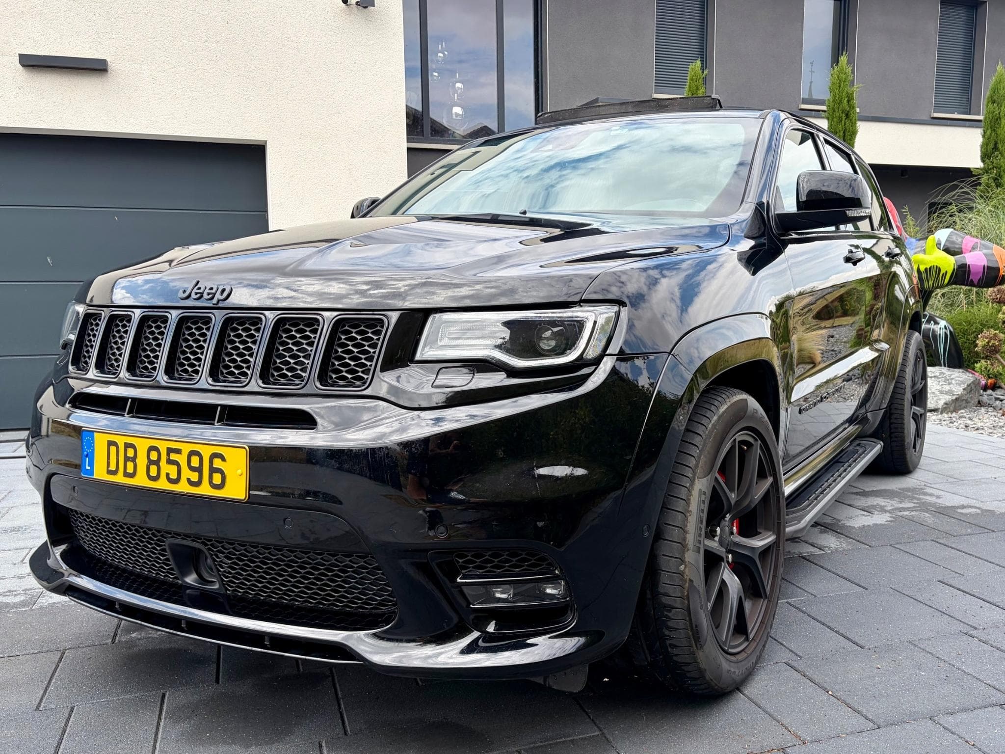 Jeep Grand Cherokee SRT WK2 6.4 HEMI V8 – 468 ch (2019) - Photo 2