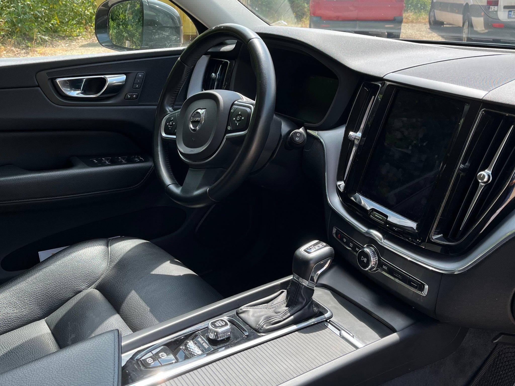 Volvo XC60 D4 (2020) - Photo 8