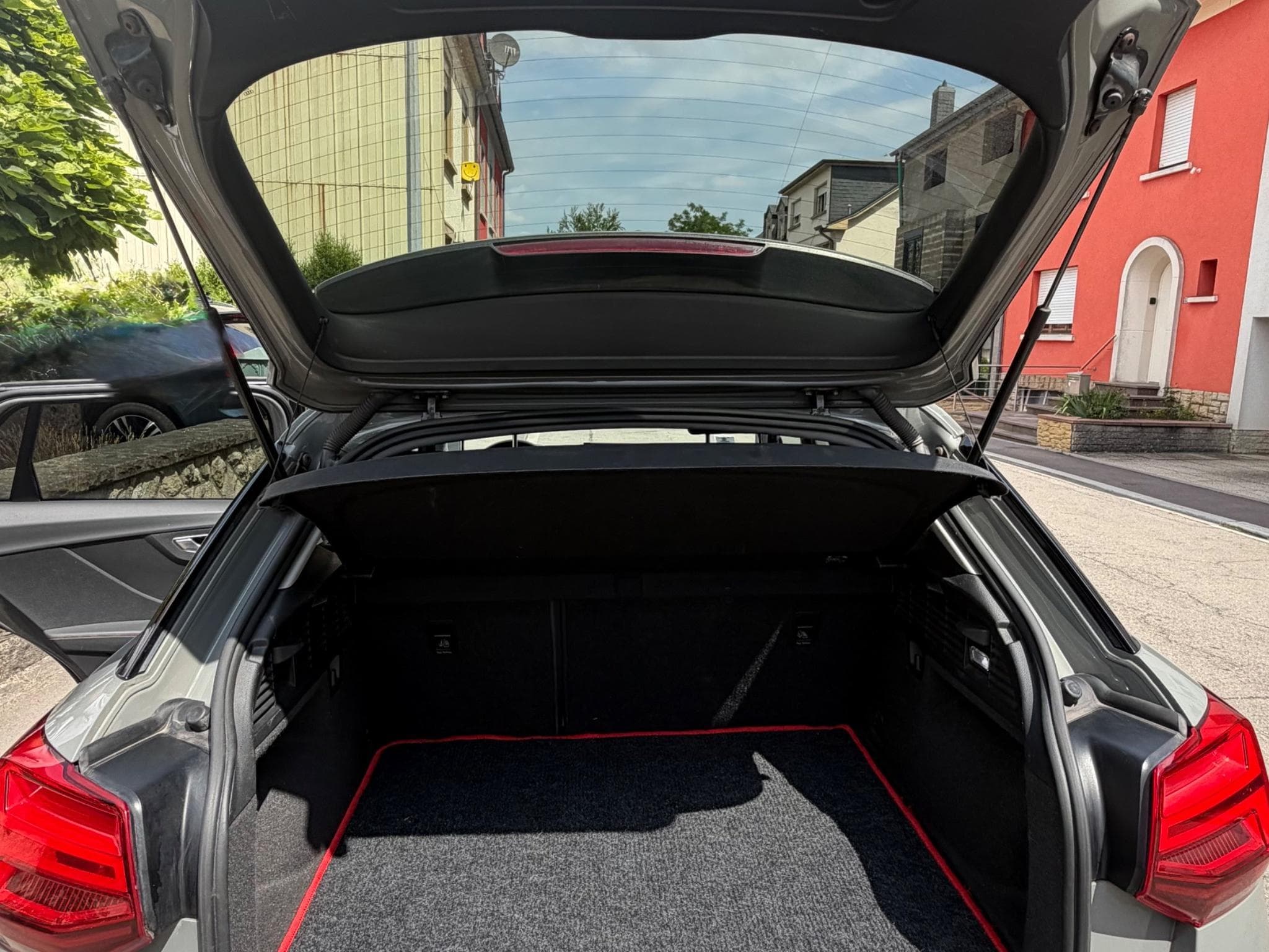 Audi Q2 S-Line (2017) - Photo 5