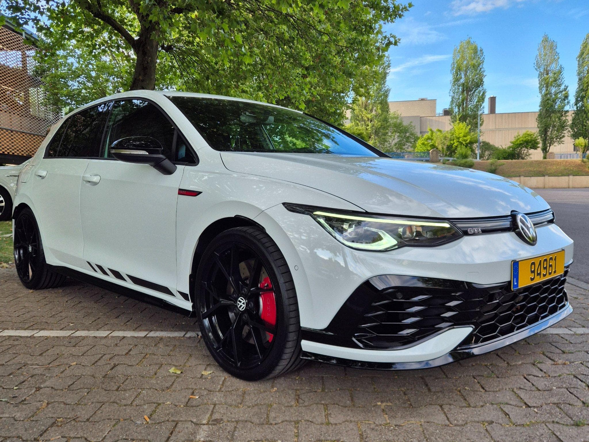 VW Golf VIII GTI CLUBSPORT (2022) - Foto 2