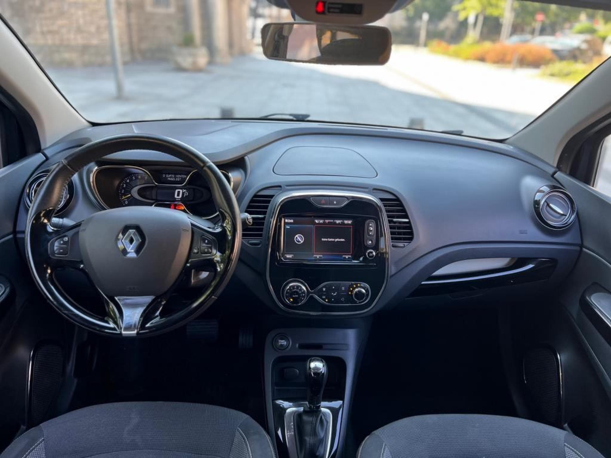 Renault Captur Automatique / Essence / (2015) - Photo 11