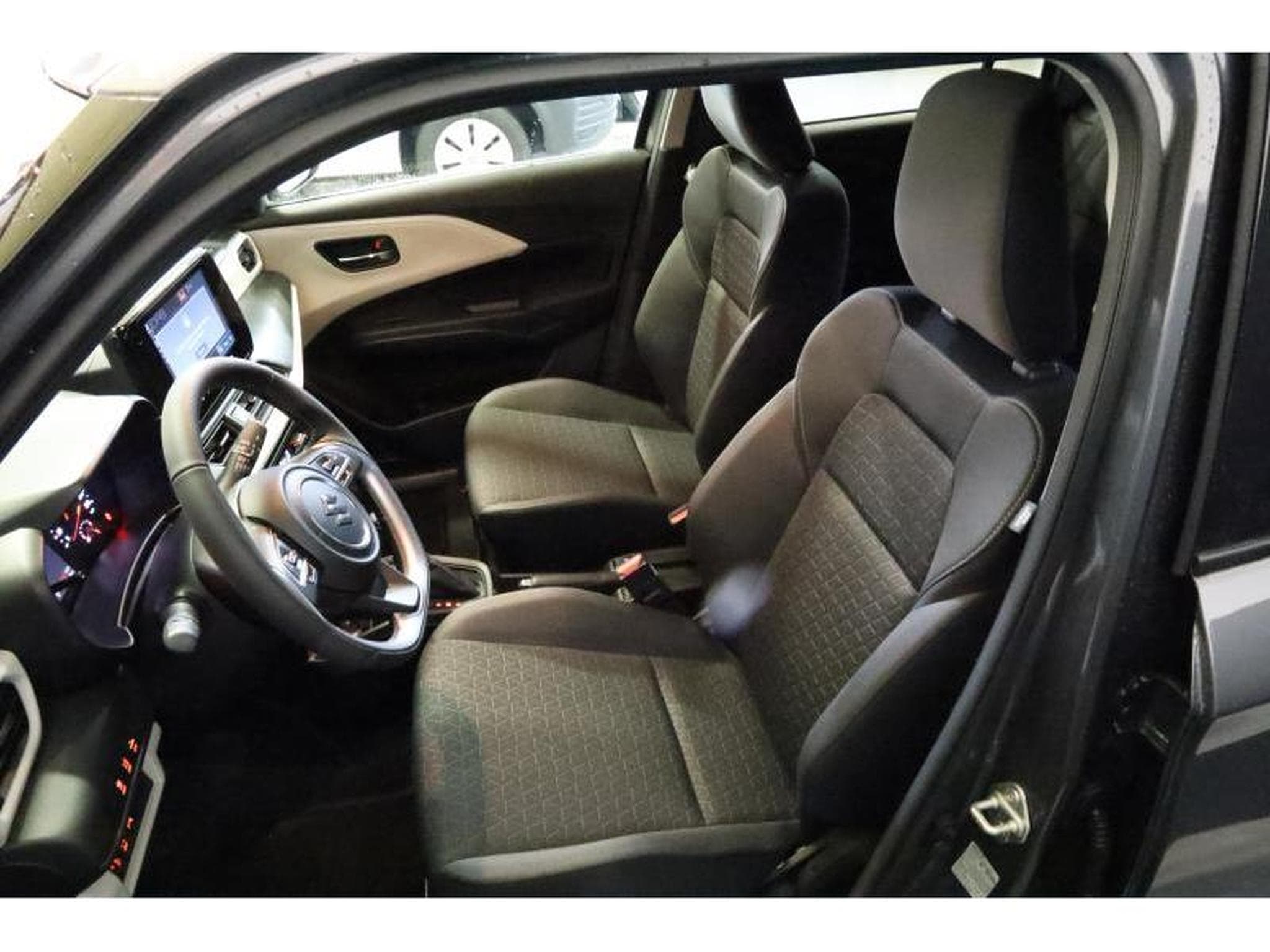 Suzuki Swift GL+ (2026) - Foto 12